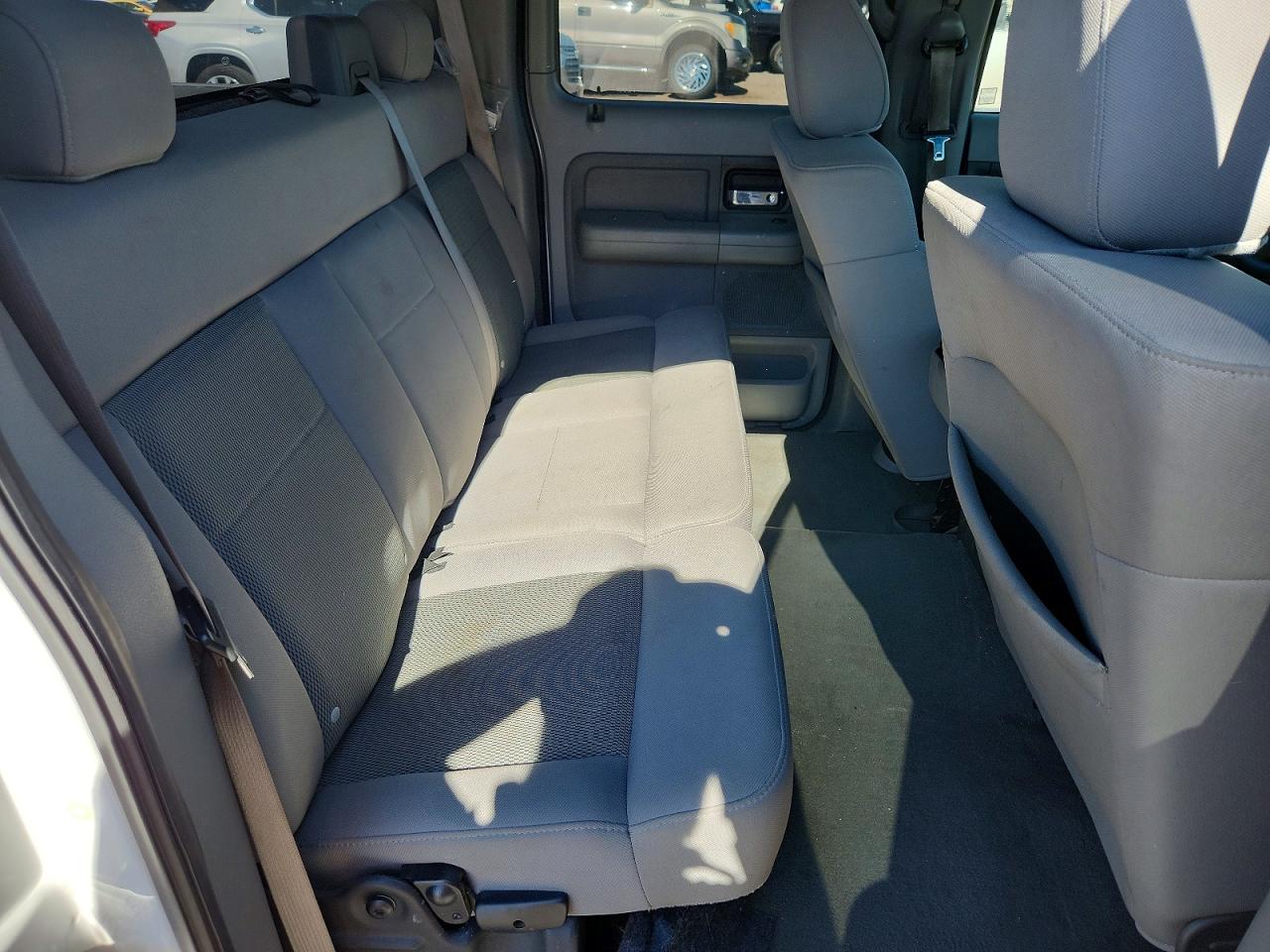 2006 Ford F150 Supercrew White vin: 1FTPW12506KB16260