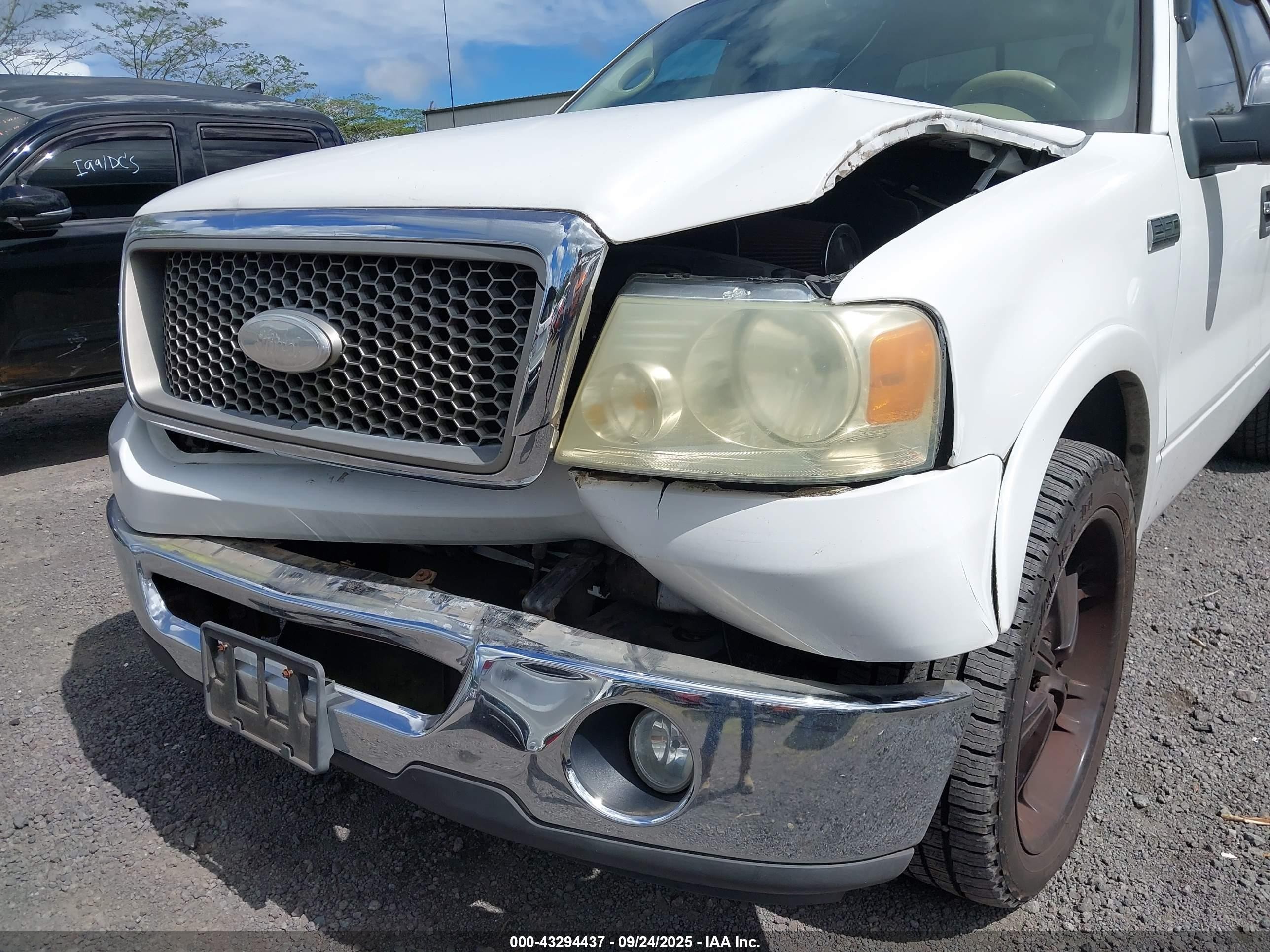 2006 Ford F-150 Lariat/xlt White vin: 1FTPW12506KD77470
