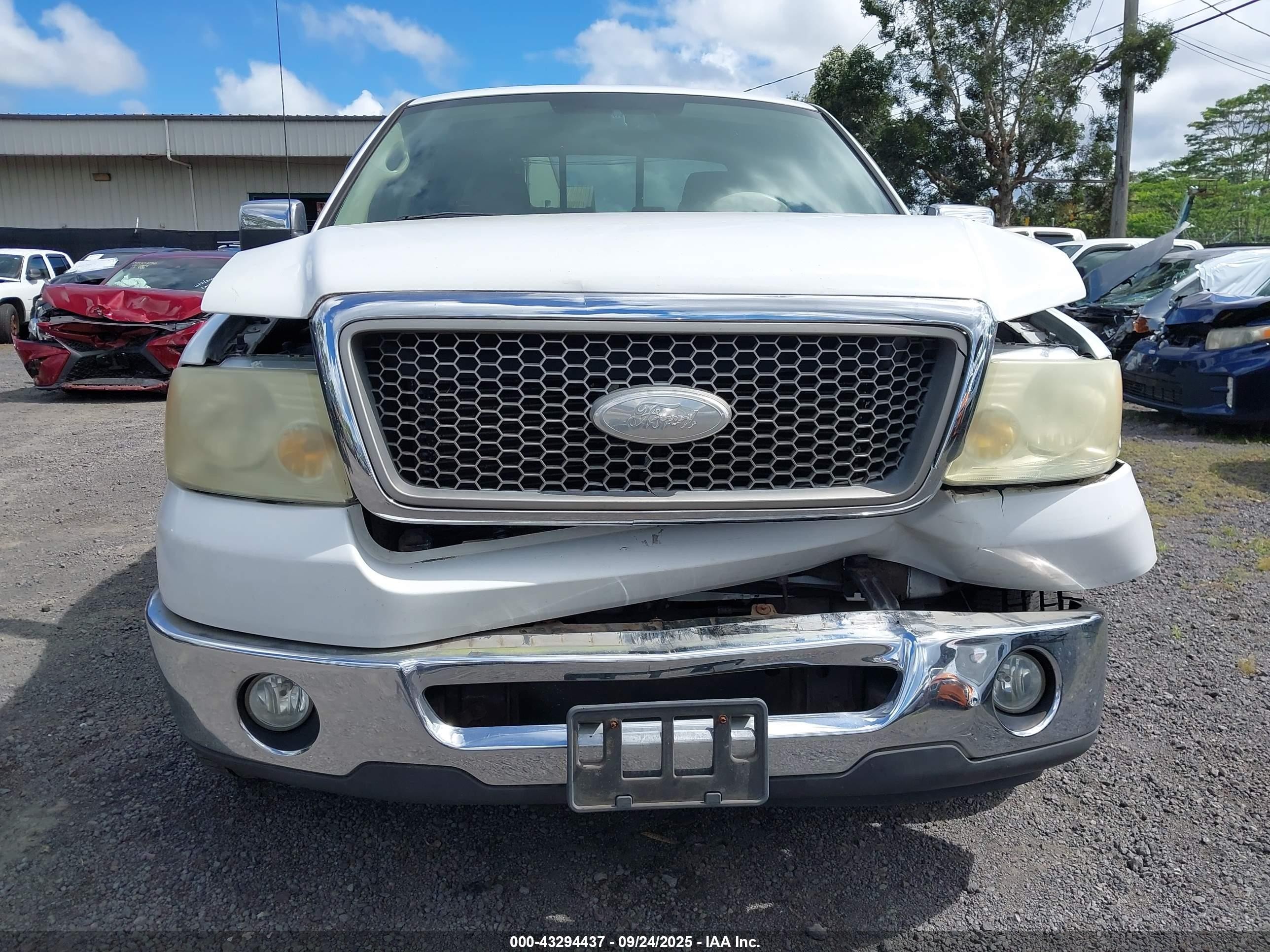 2006 Ford F-150 Lariat/xlt White vin: 1FTPW12506KD77470