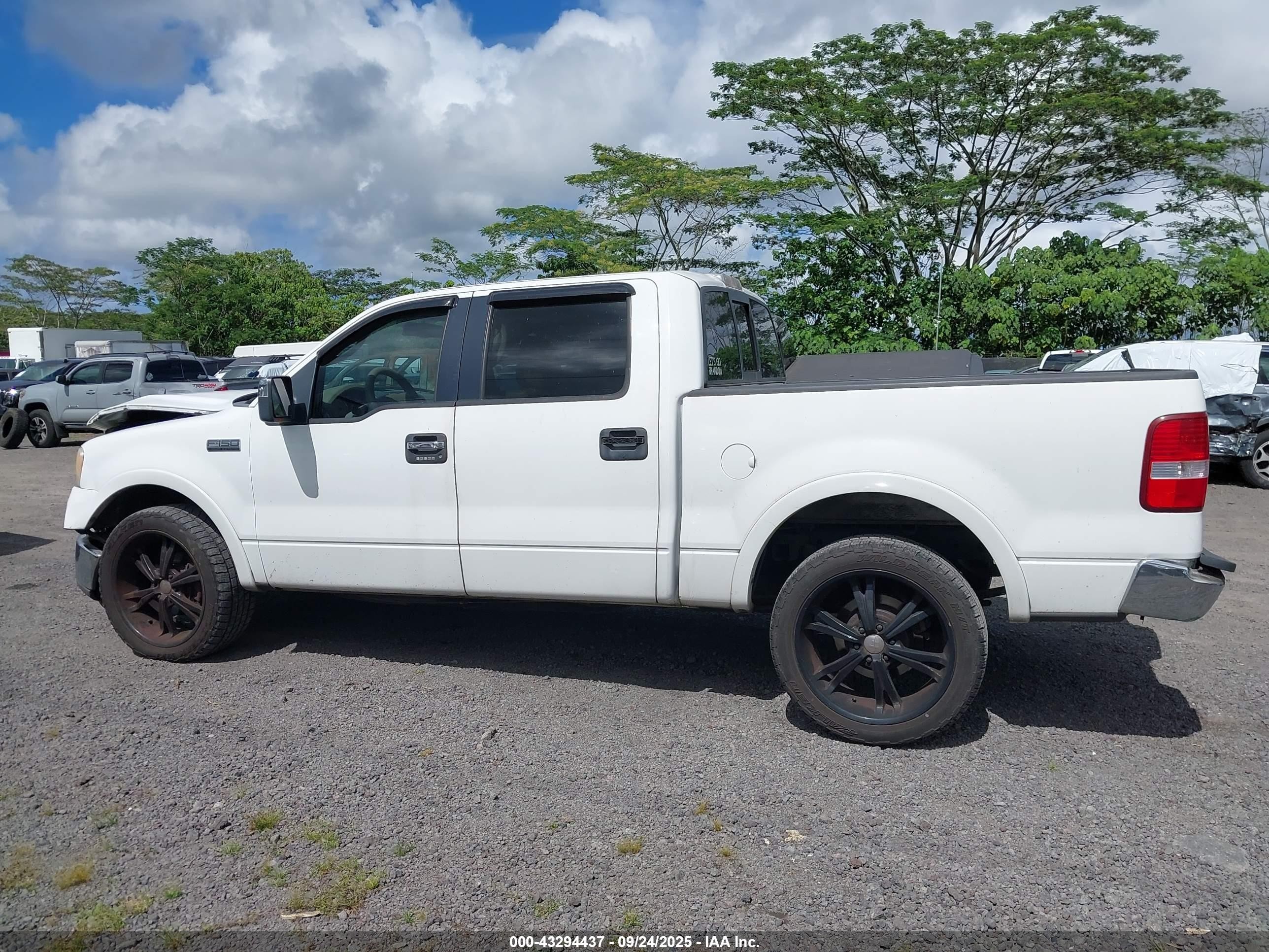 2006 Ford F-150 Lariat/xlt White vin: 1FTPW12506KD77470