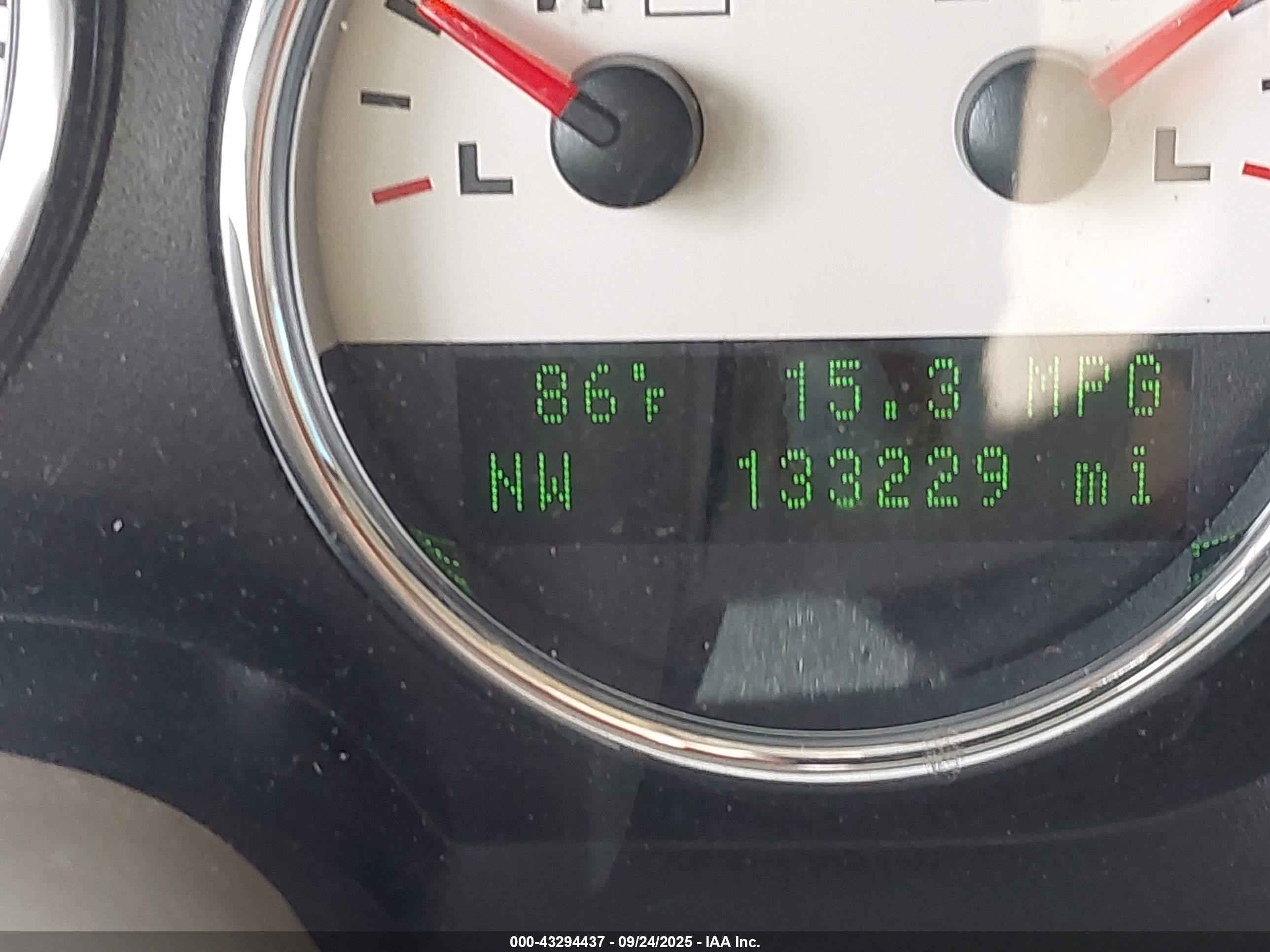 2006 Ford F-150 Lariat/xlt White vin: 1FTPW12506KD77470