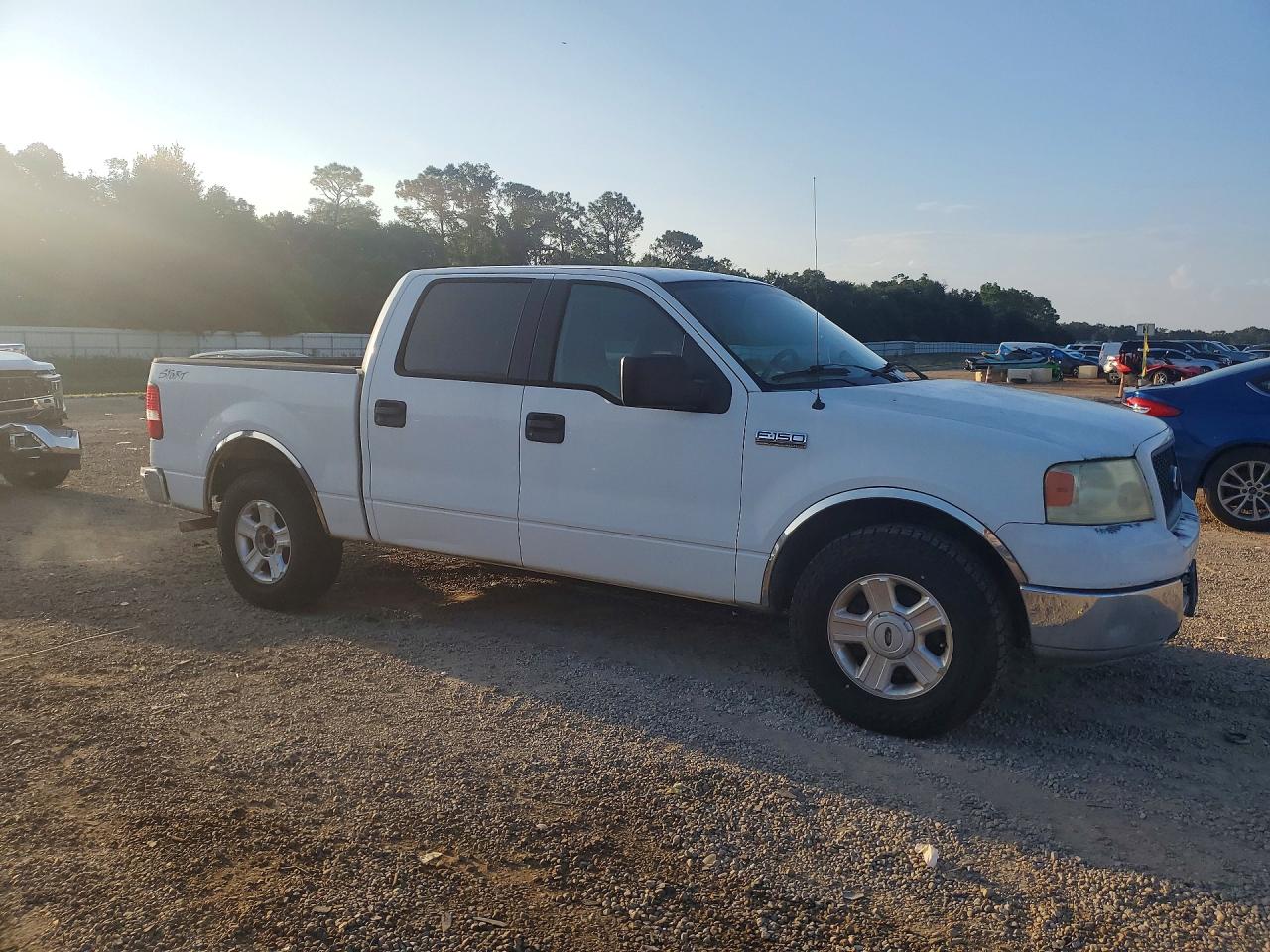 2004 Ford F150 Supercrew White vin: 1FTPW12514KA34745