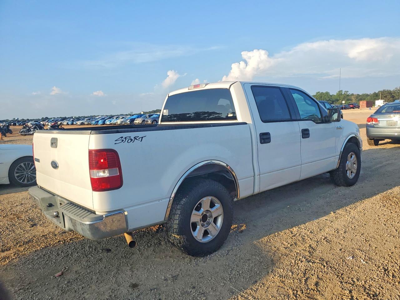 2004 Ford F150 Supercrew White vin: 1FTPW12514KA34745