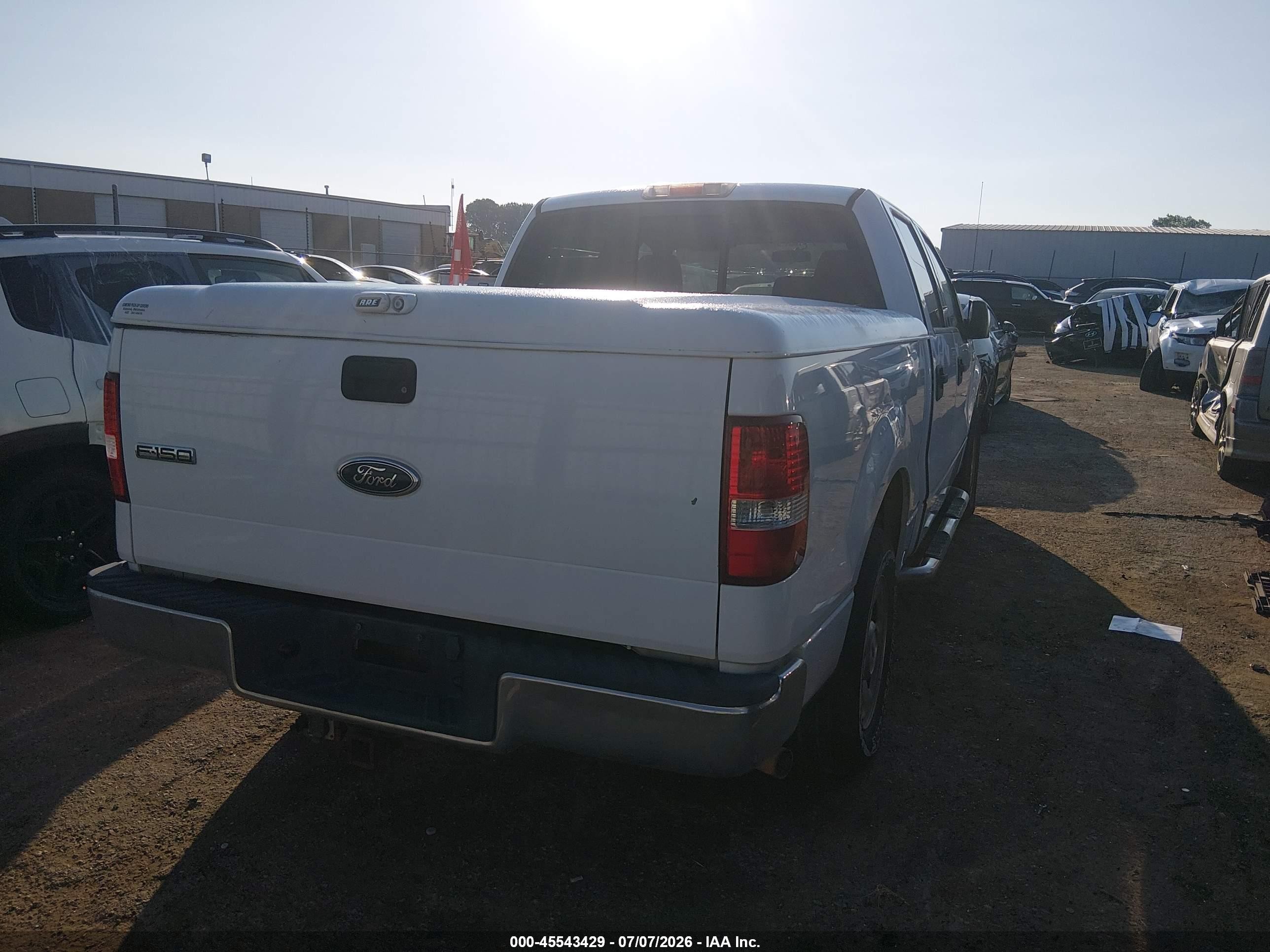 2004 Ford F-150 Lariat/xlt White vin: 1FTPW12514KC49123