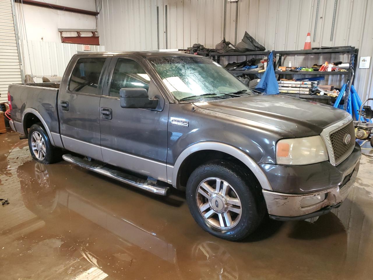 2005 Ford F150 Supercrew Gray vin: 1FTPW12515FA69215 Damage: Right Rear Door, Dent(S) W/ Paint Dmg, 4 To 5 Inches