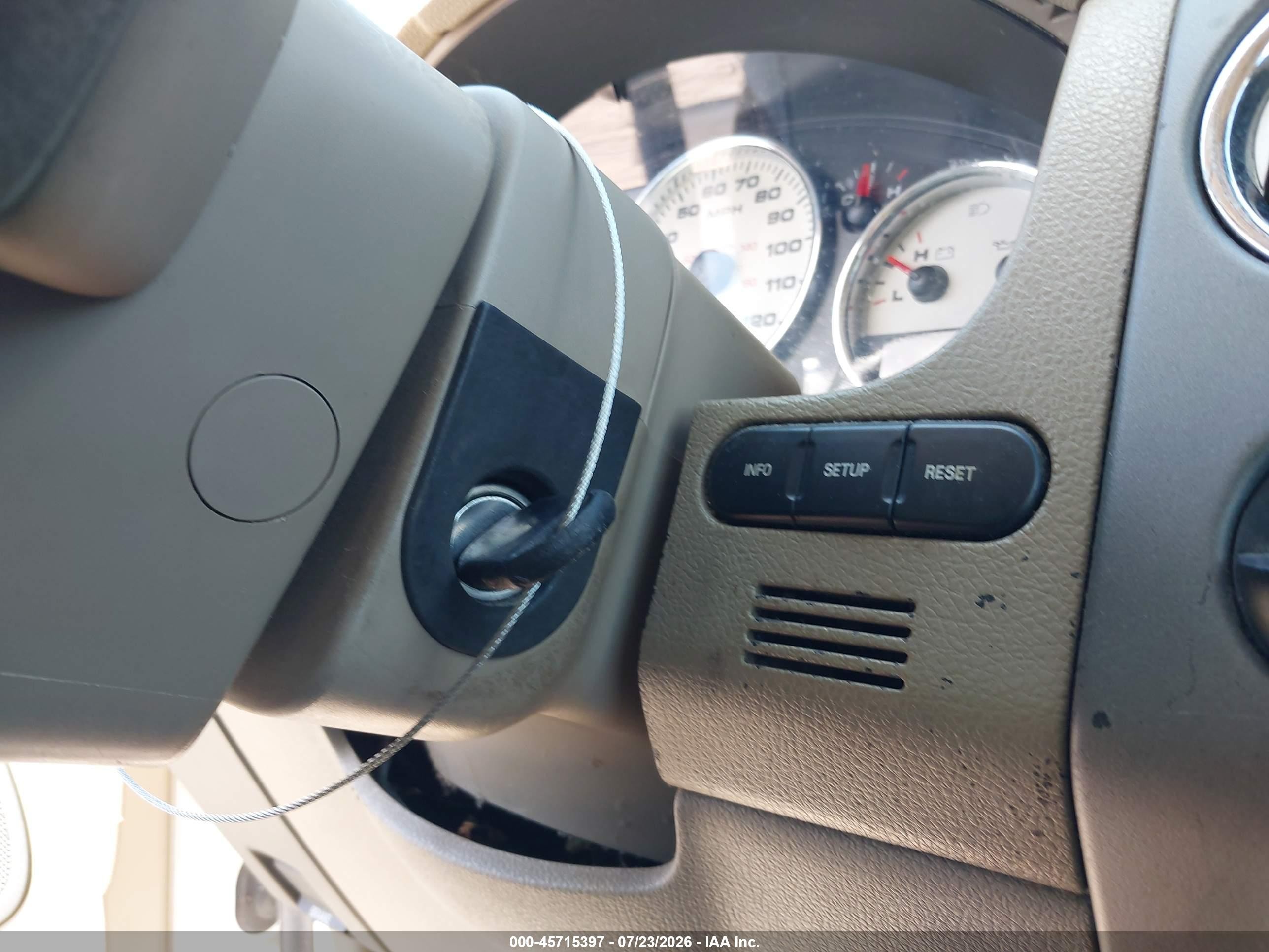 2005 Ford F-150 Lariat/xlt Белый vin: 1FTPW12515KC64822