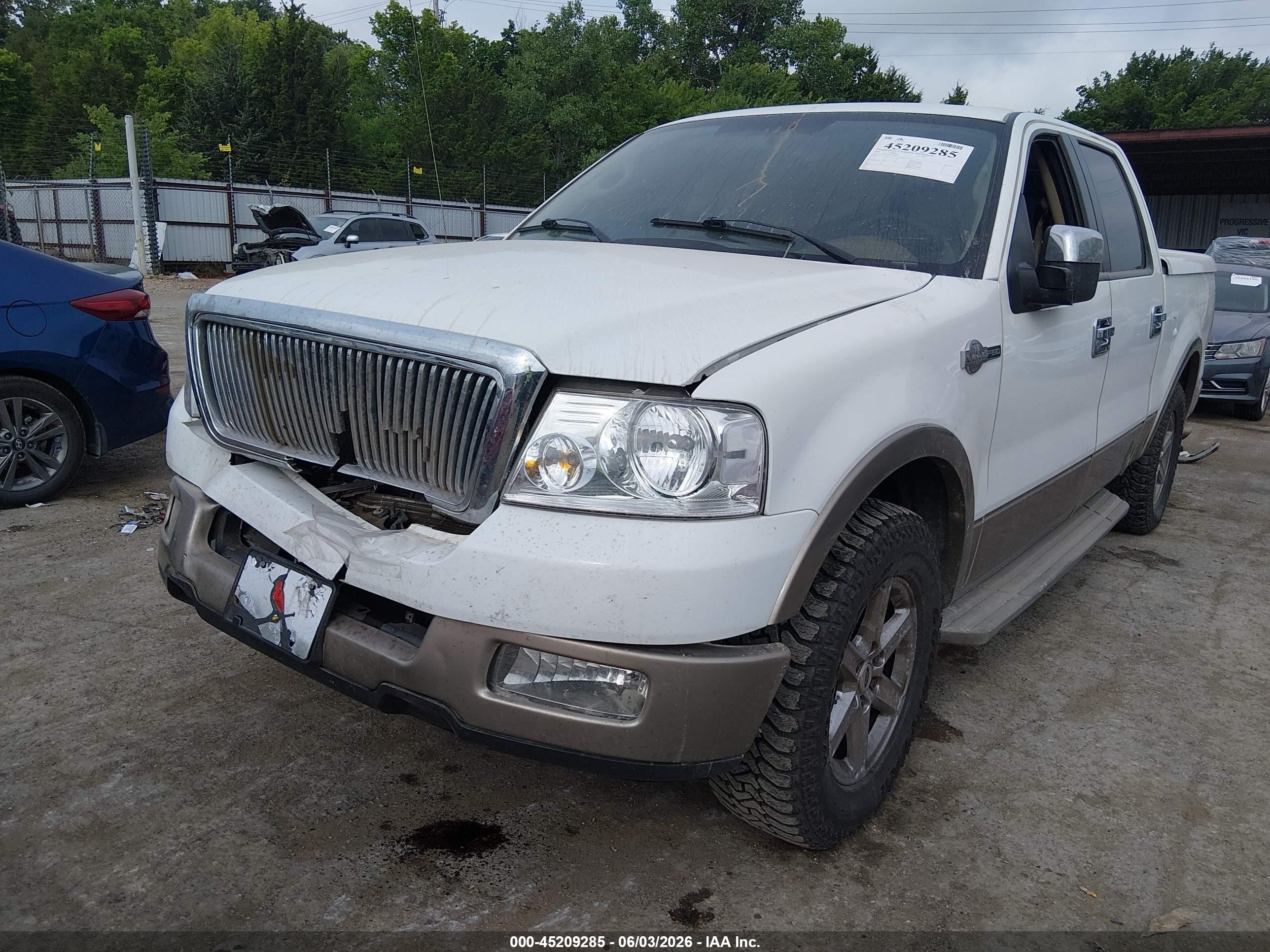 2005 Ford F-150 Lariat/xlt White vin: 1FTPW12515KE52949