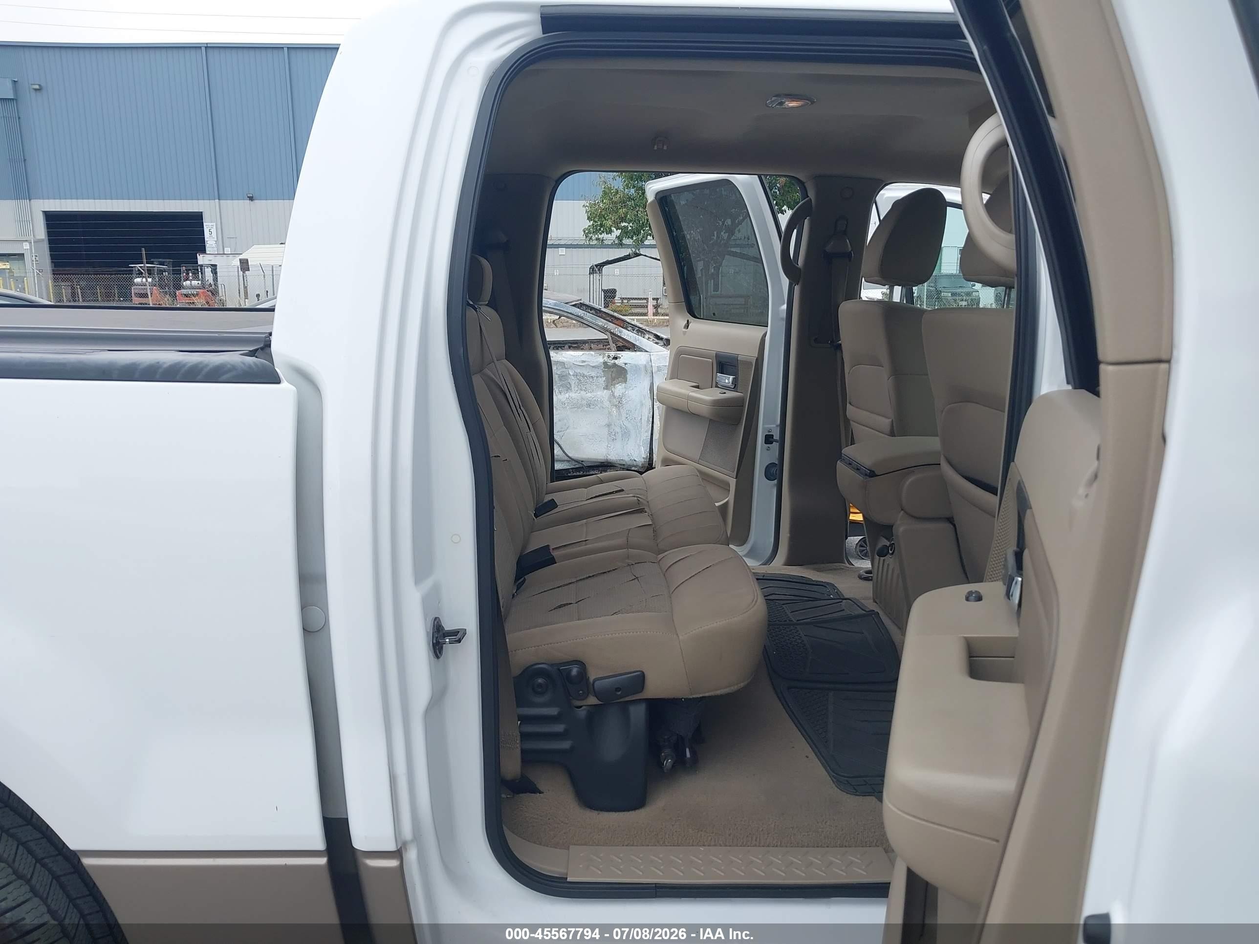 2006 Ford F-150 Lariat/xlt White vin: 1FTPW12516KC58844