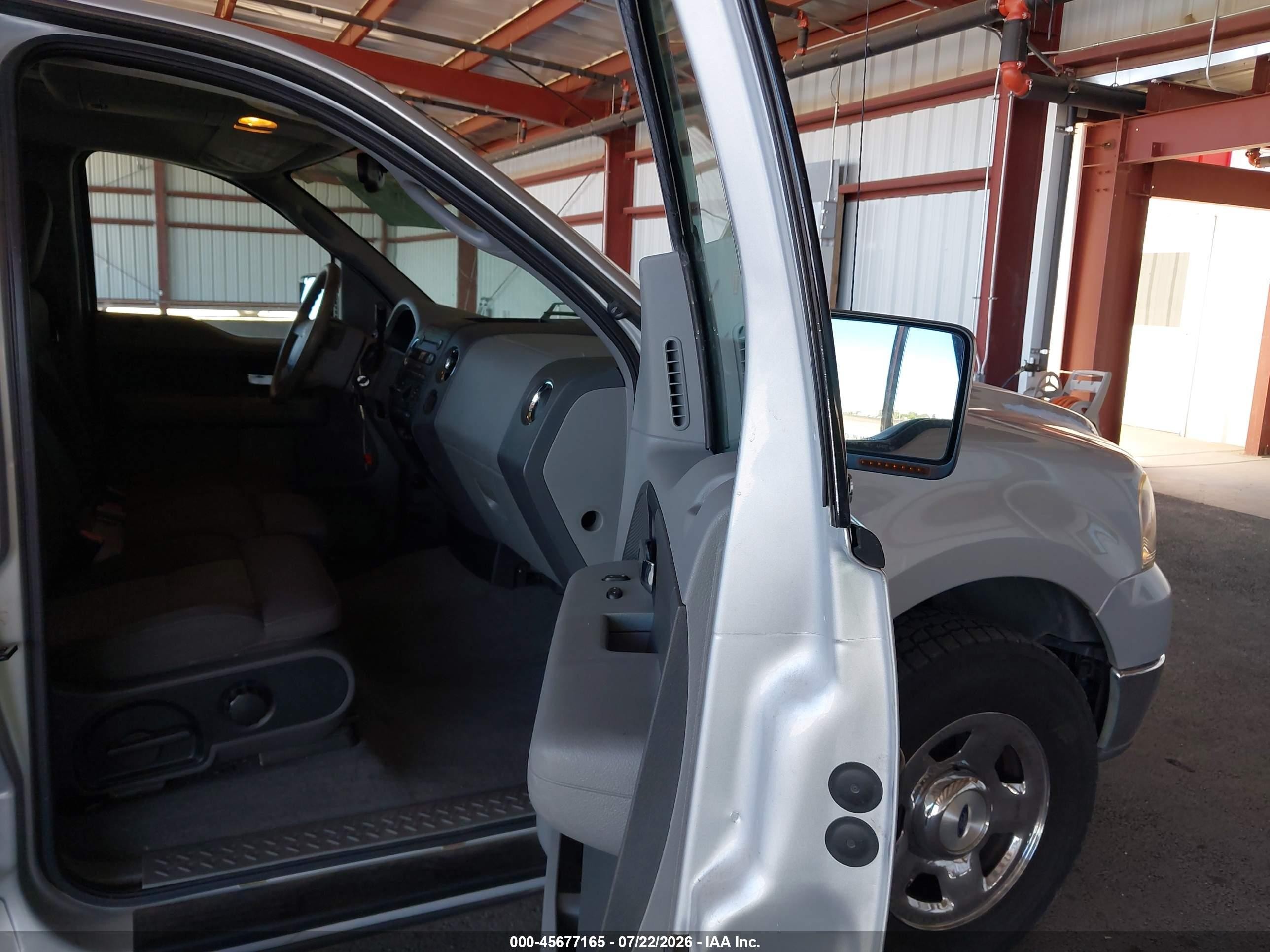 2004 Ford F-150 Lariat/xlt Silver vin: 1FTPW12524KC57246