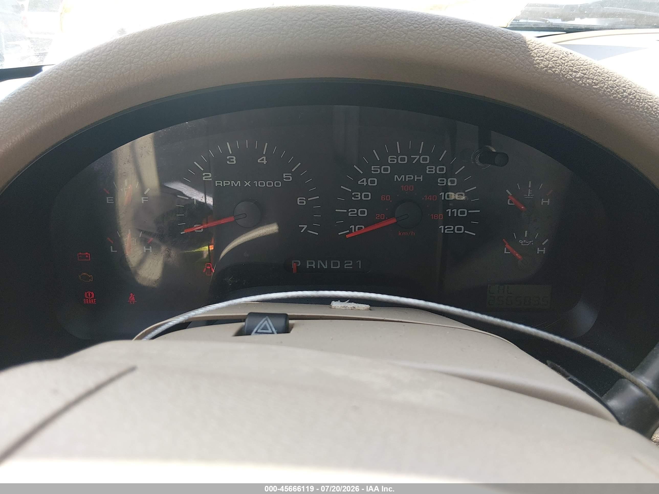 2005 Ford F-150 Lariat/xlt Золотой vin: 1FTPW12535FB09102