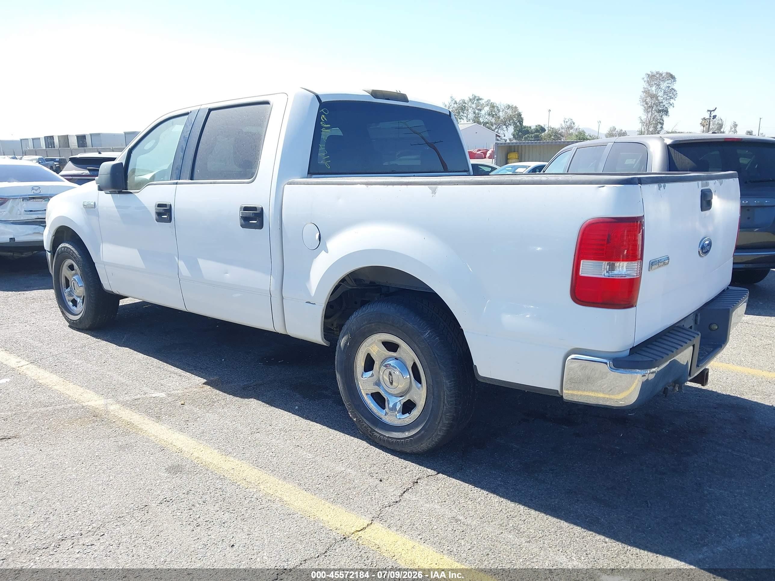 2005 Ford F-150 Lariat/xlt White vin: 1FTPW12535FB24716
