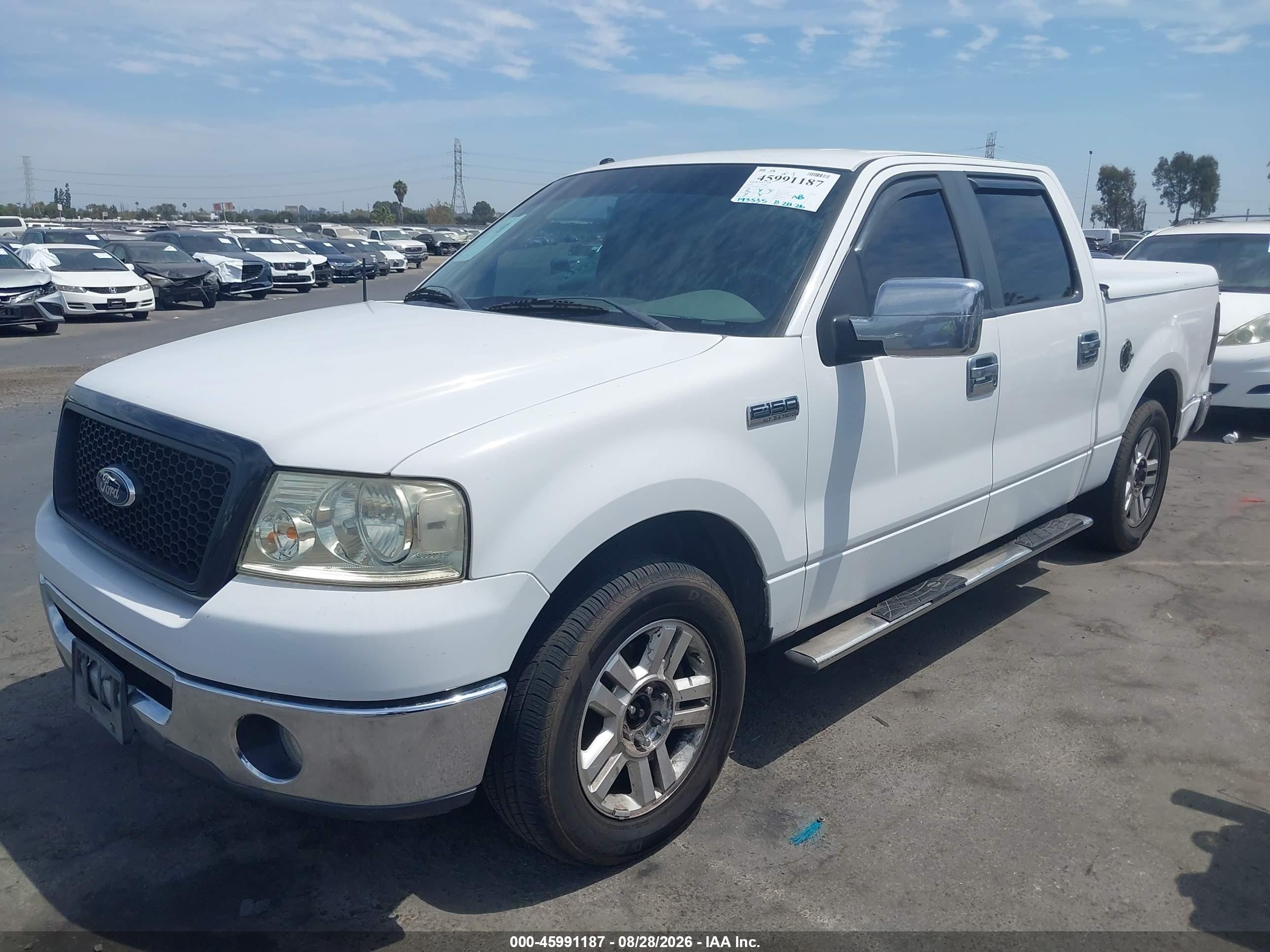 2007 Ford F-150 Lariat/xlt White vin: 1FTPW12537KC13549