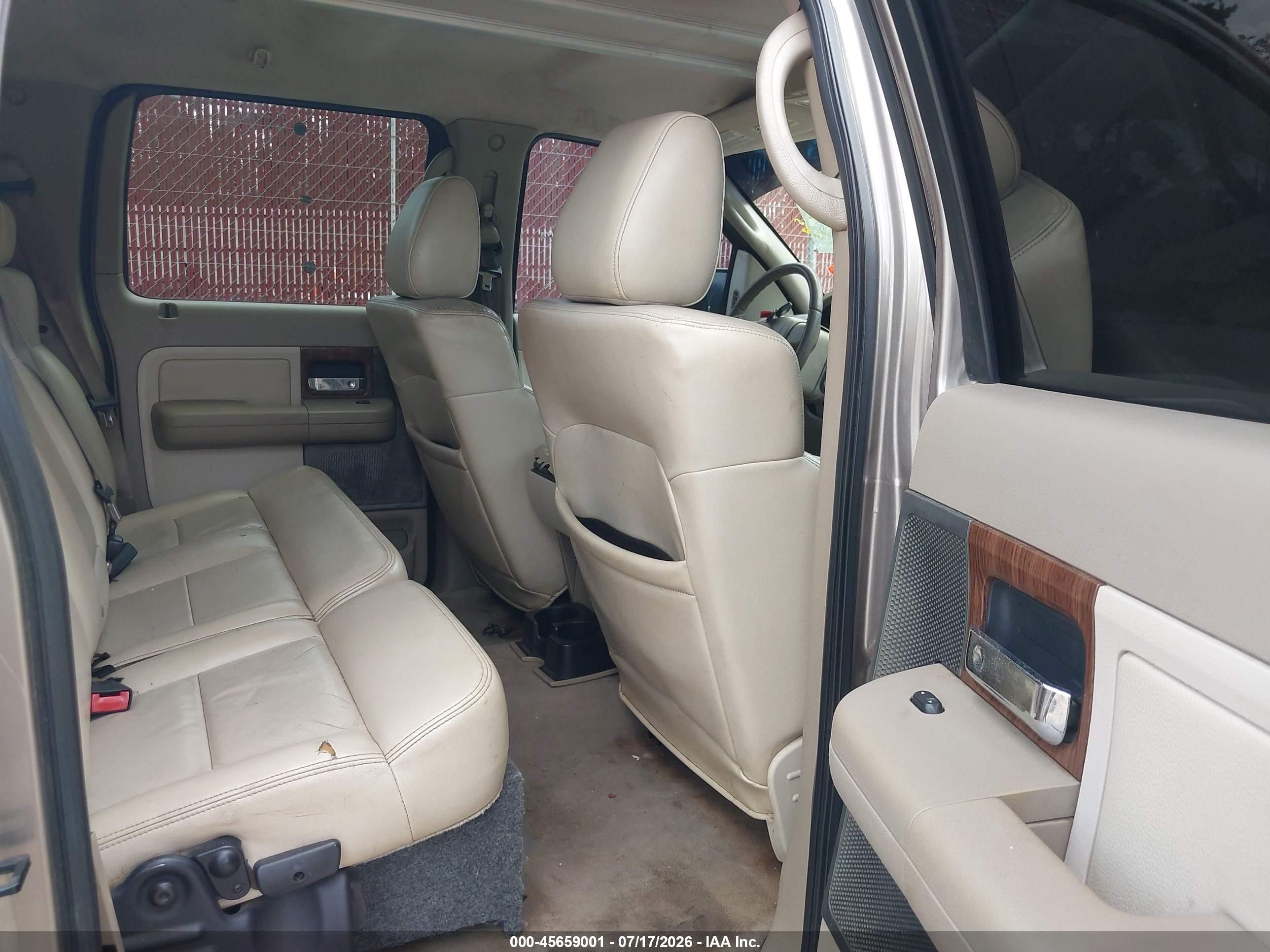 2004 Ford F-150 Lariat/xlt Tan vin: 1FTPW12544KA06132