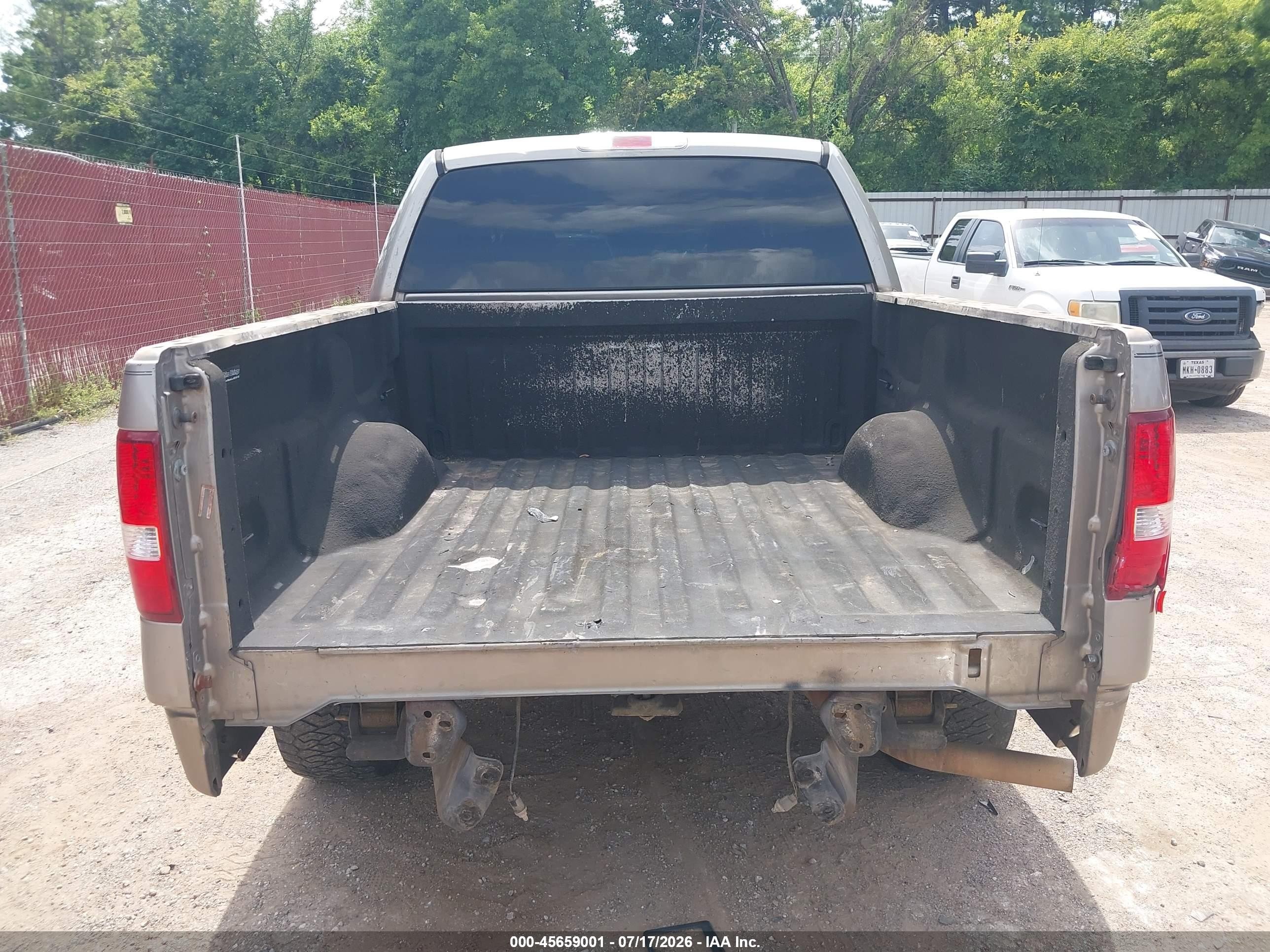 2004 Ford F-150 Lariat/xlt Tan vin: 1FTPW12544KA06132