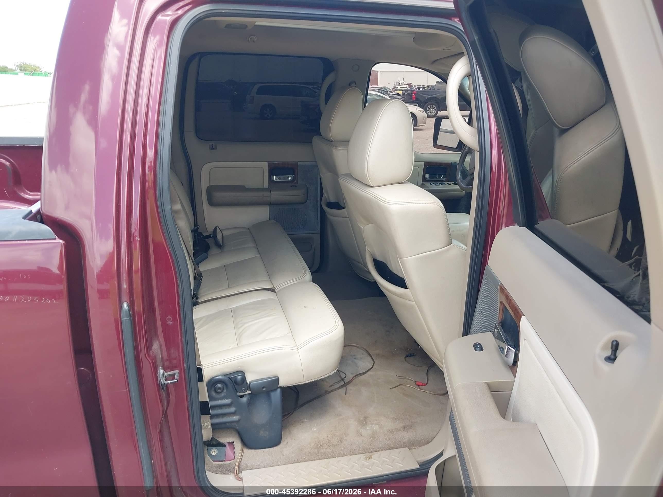 2004 Ford F-150 Lariat/xlt Purple vin: 1FTPW12544KB03220