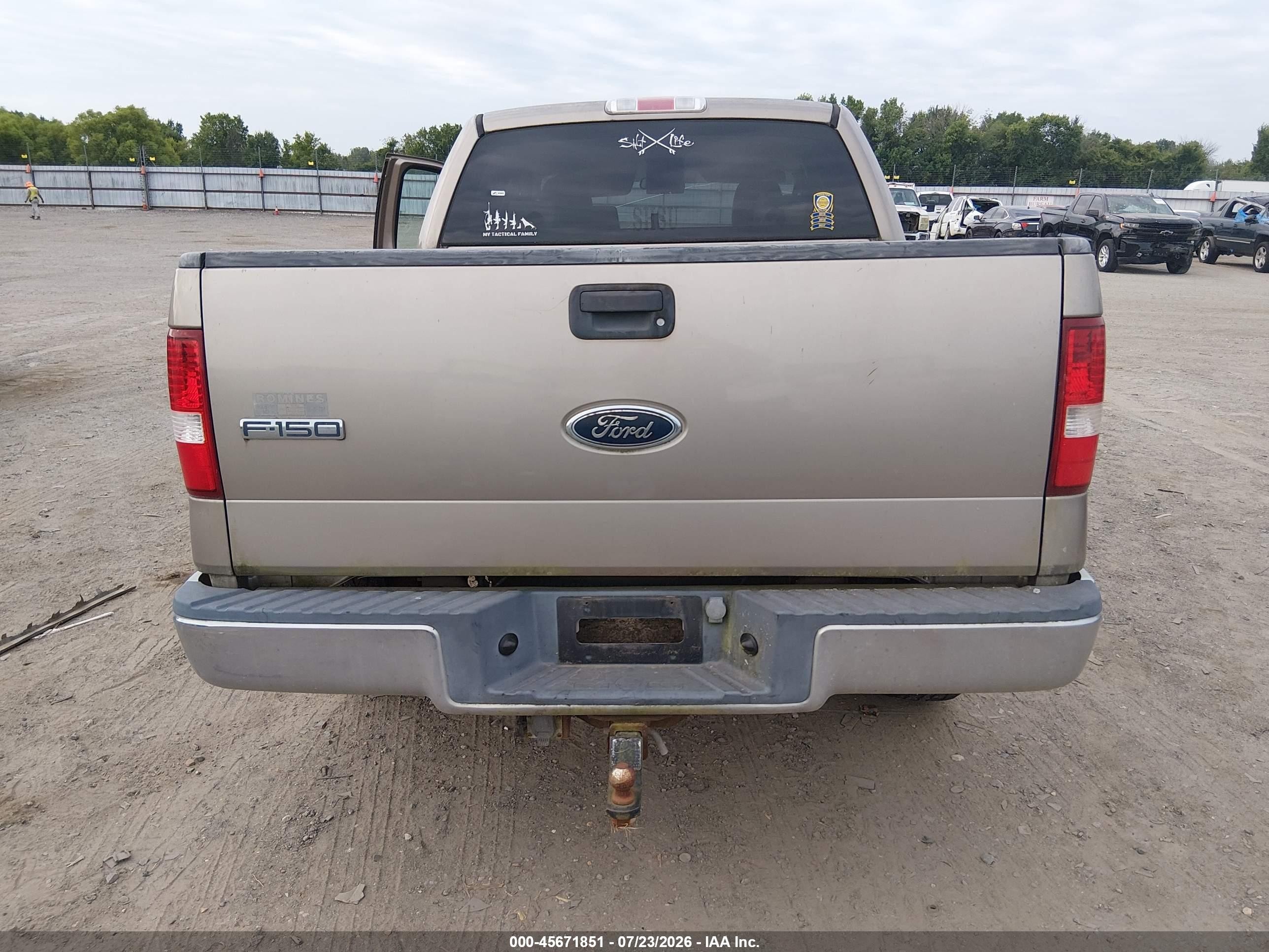 2004 Ford F-150 Lariat/xlt Beige vin: 1FTPW12544KC03026
