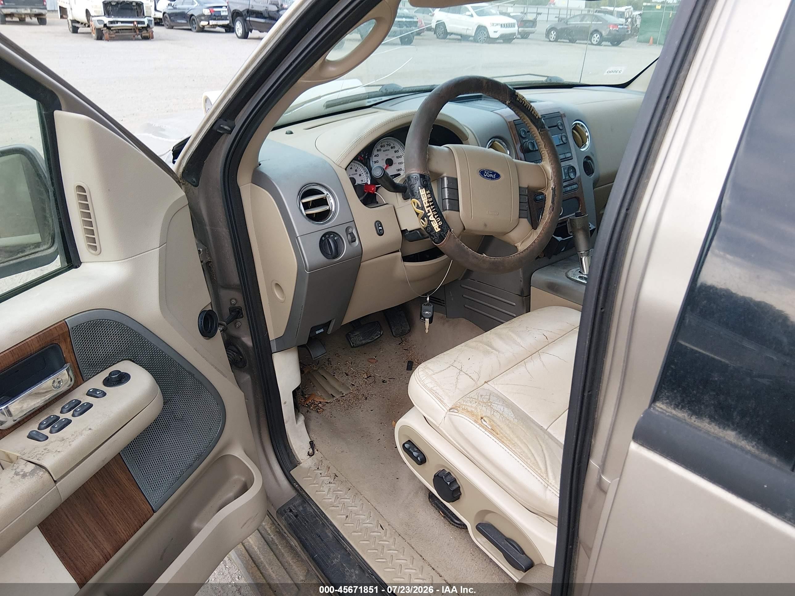 2004 Ford F-150 Lariat/xlt Beige vin: 1FTPW12544KC03026