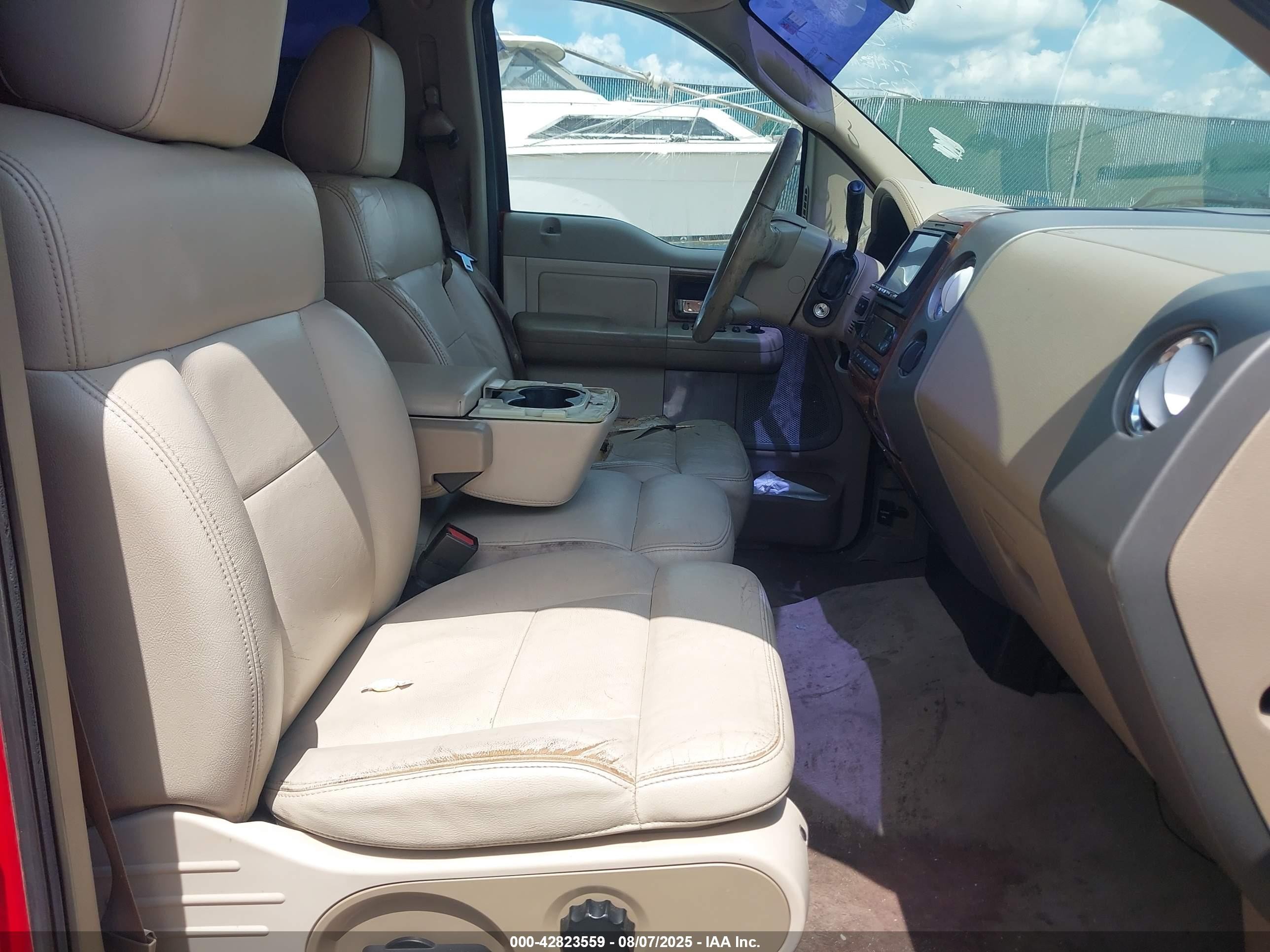 2004 Ford F-150 Lariat/xlt Red vin: 1FTPW12544KC35880