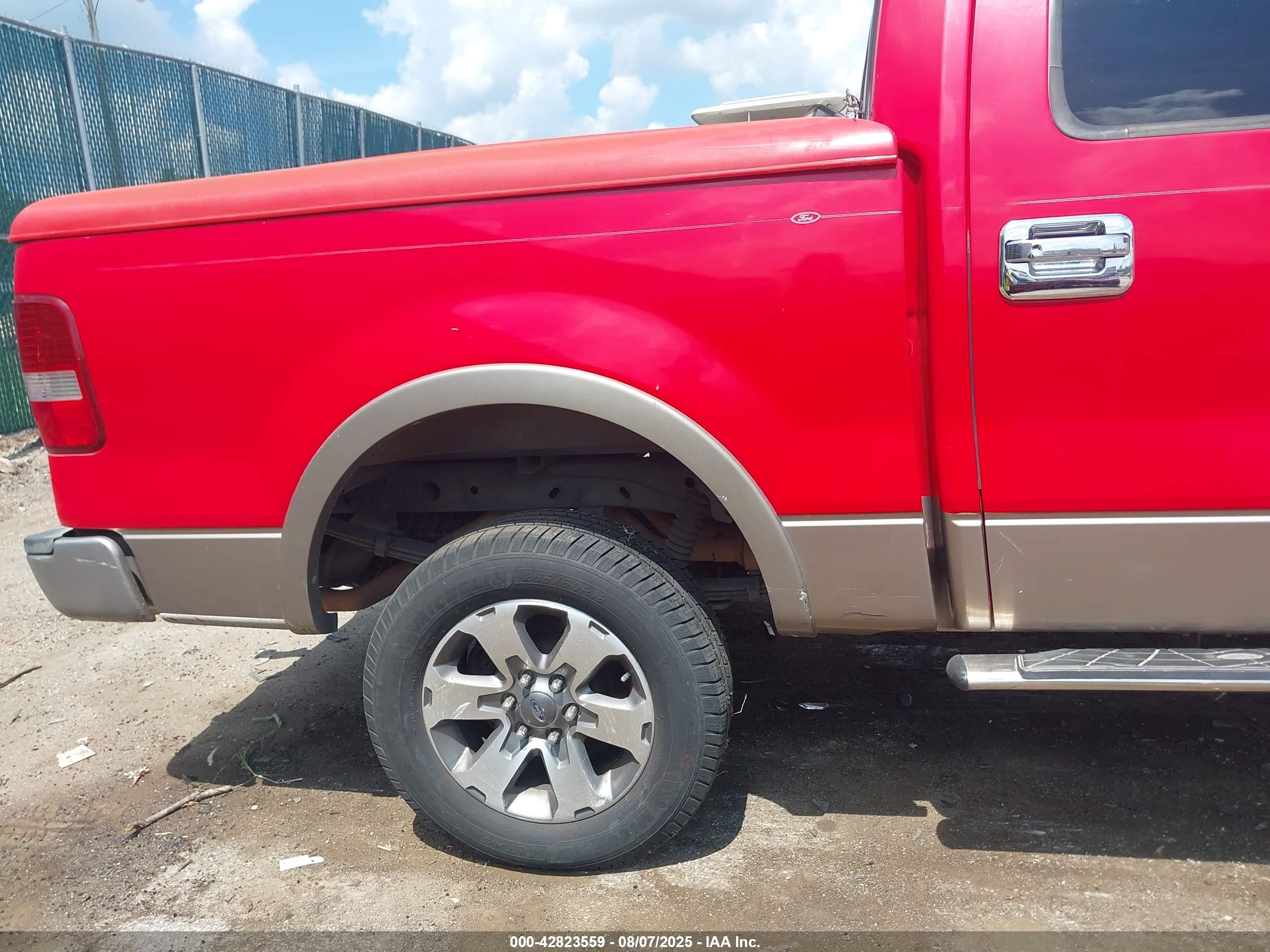 2004 Ford F-150 Lariat/xlt Red vin: 1FTPW12544KC35880