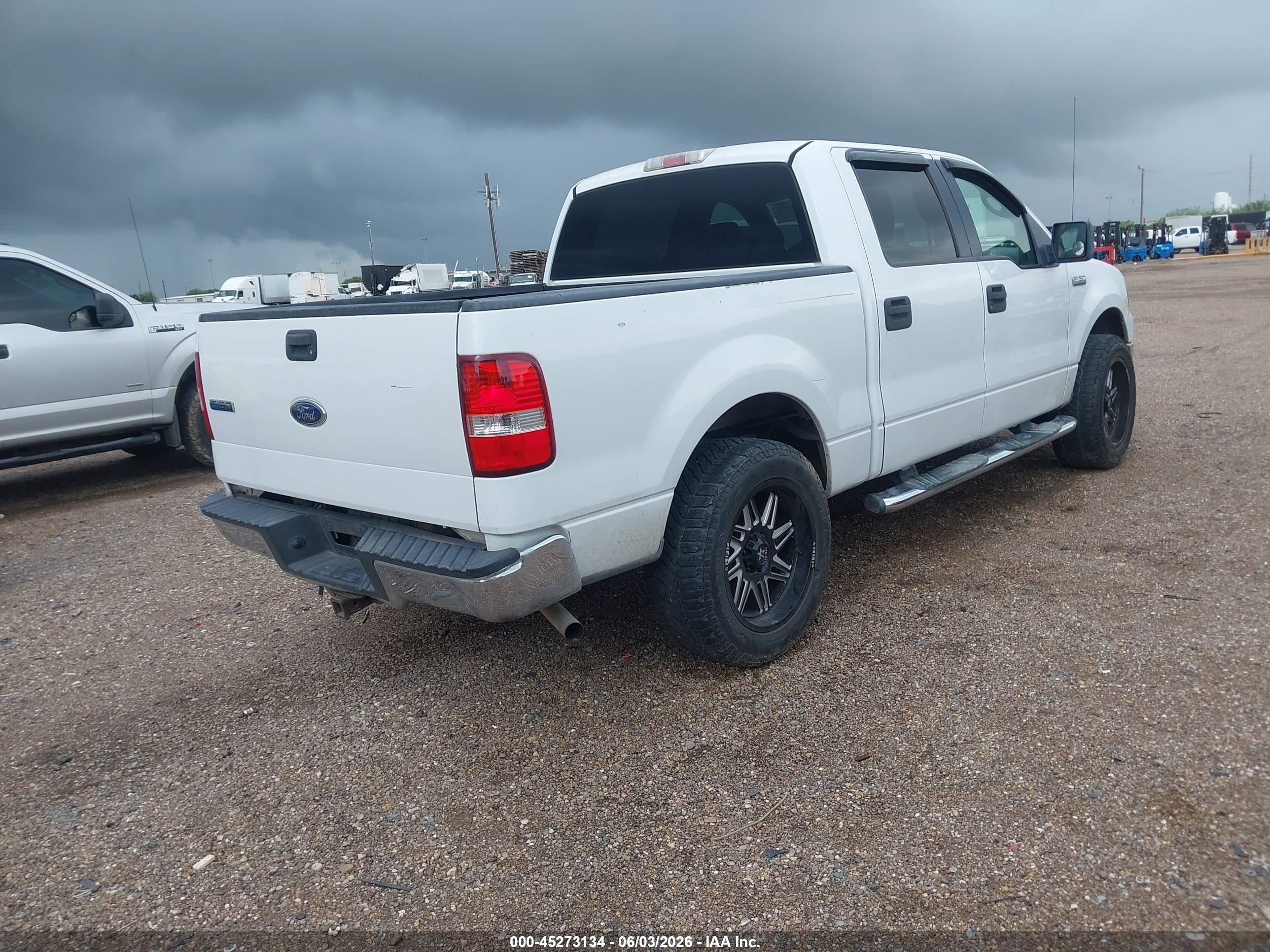 2005 Ford F-150 Lariat/xlt Белый vin: 1FTPW12545FB68739