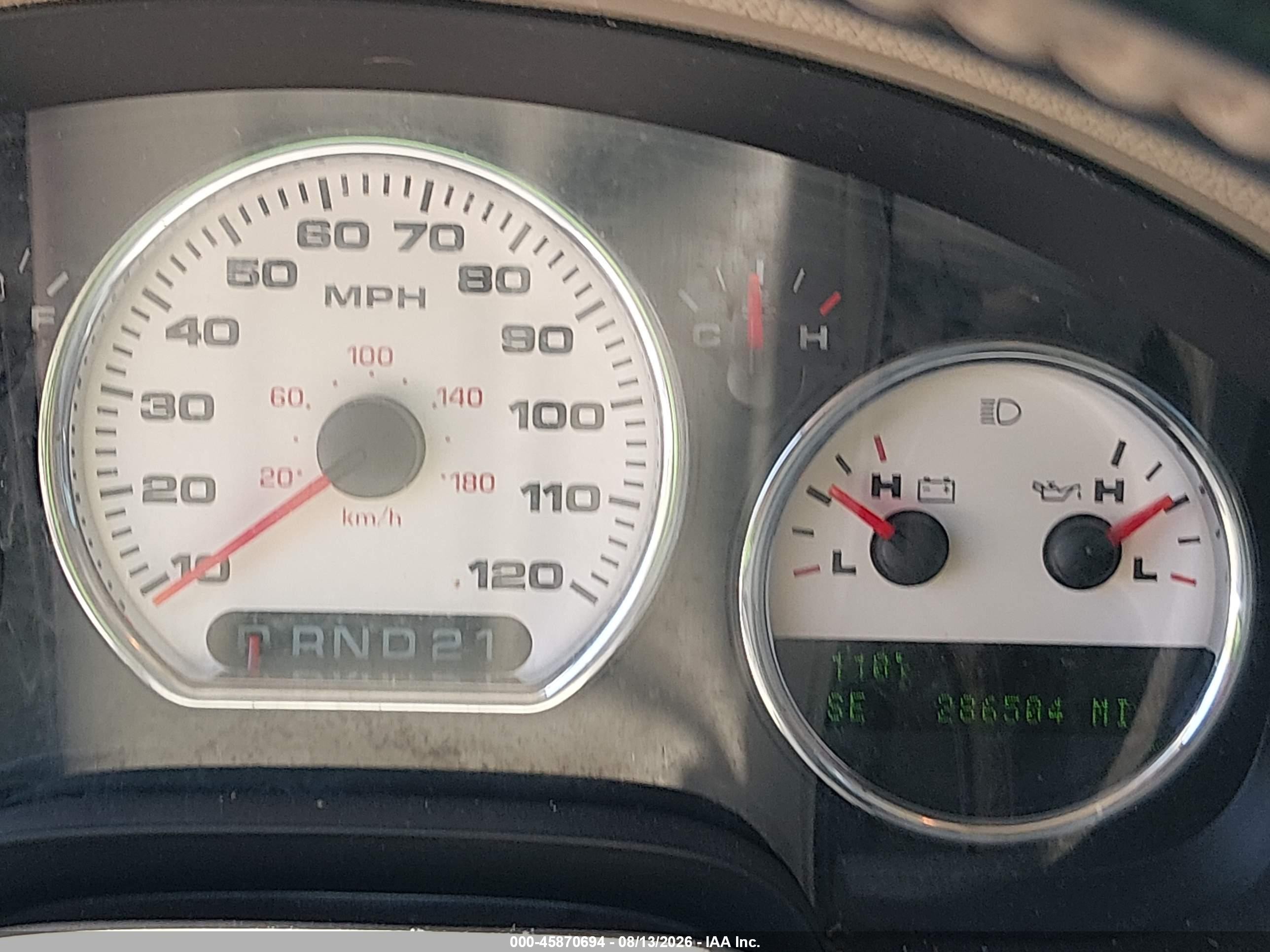2005 Ford F-150 Lariat/xlt Burgundy vin: 1FTPW12545KB59708