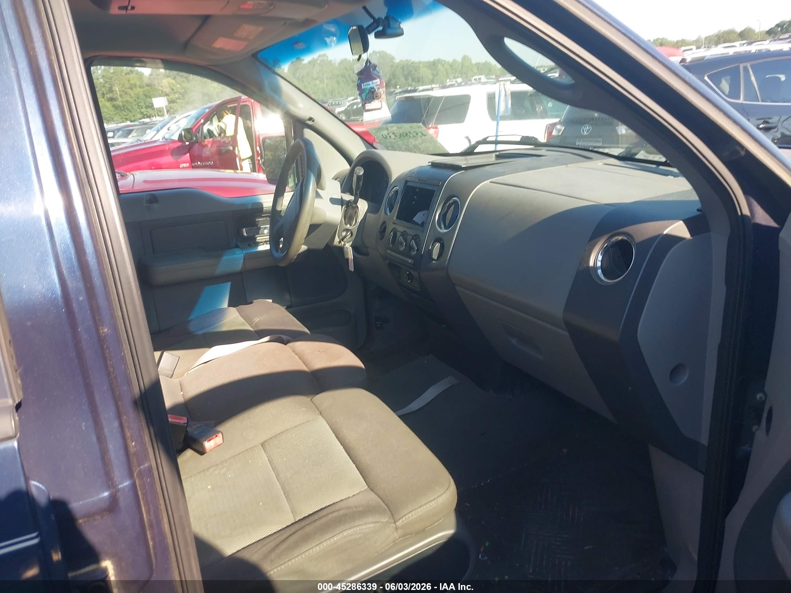 2005 Ford F-150 Lariat/xlt Dark Blue vin: 1FTPW12545KC14979