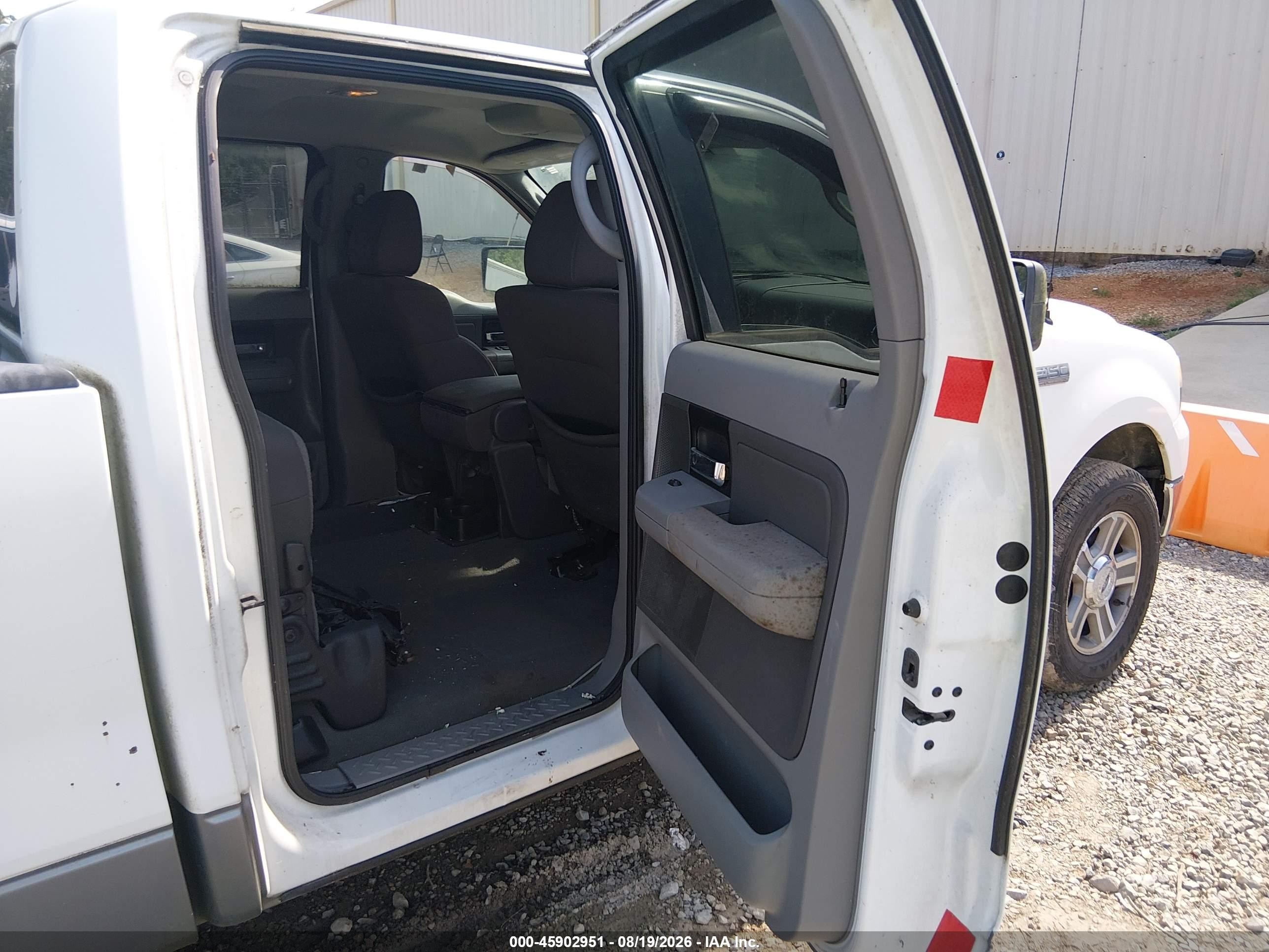 2005 Ford F-150 Lariat/xlt White vin: 1FTPW12555FB57524