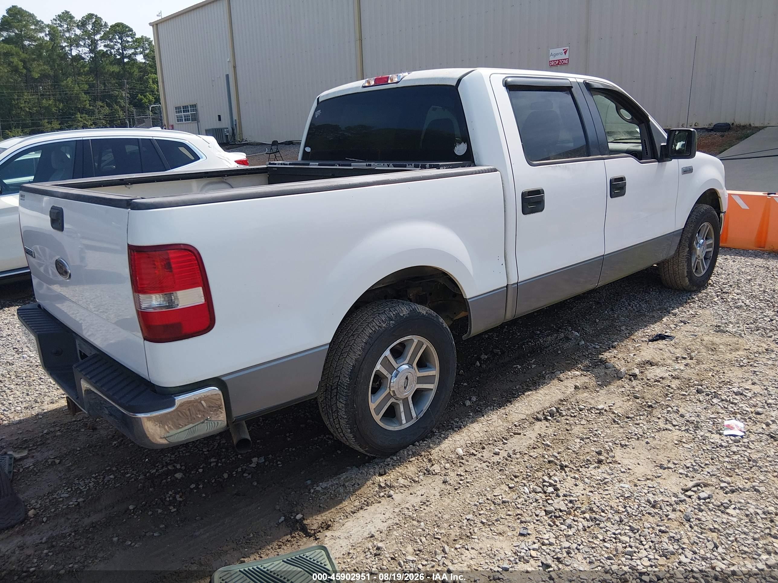 2005 Ford F-150 Lariat/xlt White vin: 1FTPW12555FB57524