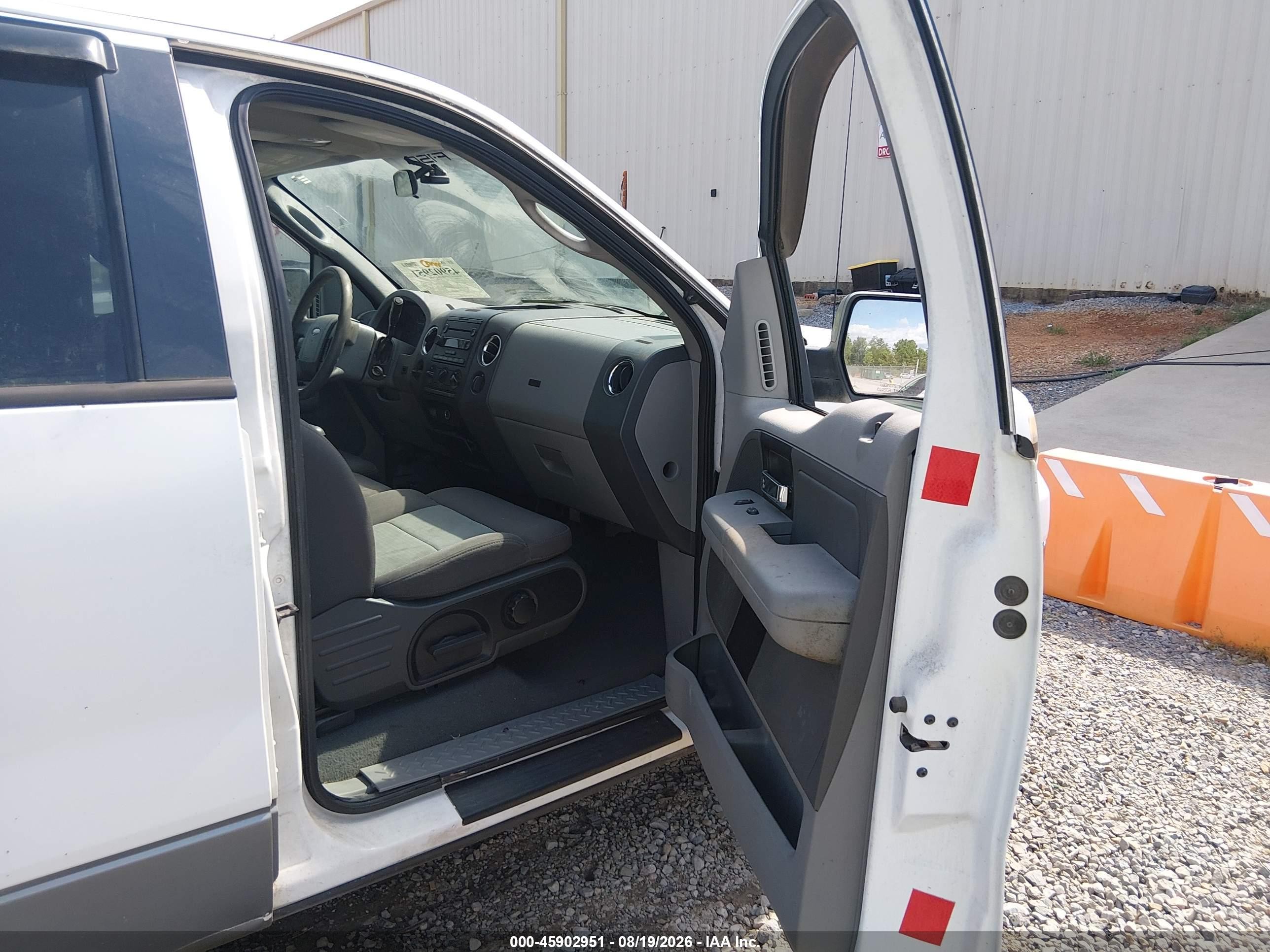 2005 Ford F-150 Lariat/xlt White vin: 1FTPW12555FB57524