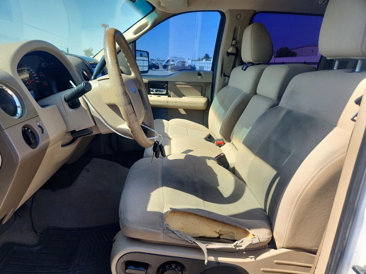 2005 Ford F150 Supercrew White vin: 1FTPW12555KF16054