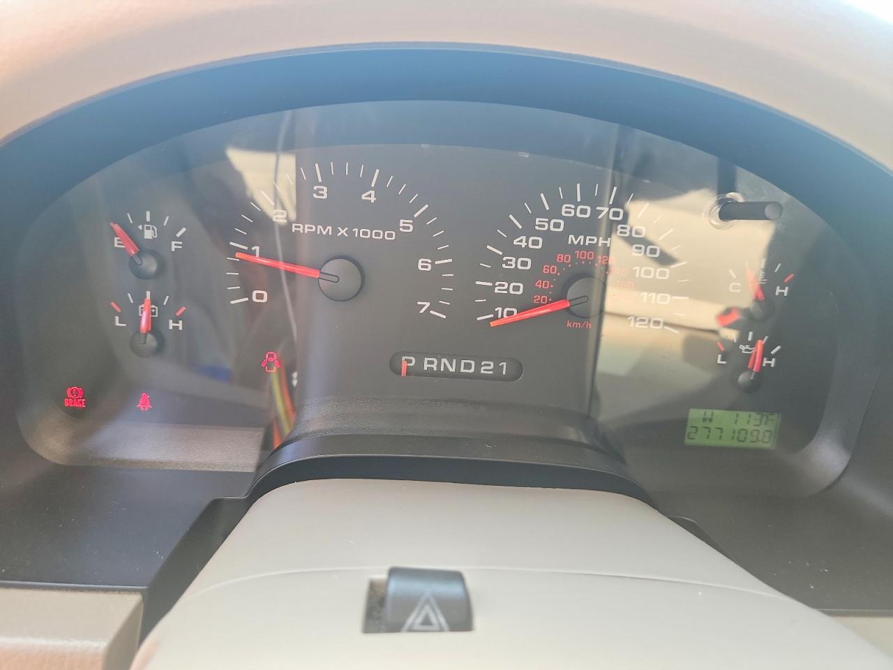 2005 Ford F150 Supercrew White vin: 1FTPW12555KF16054