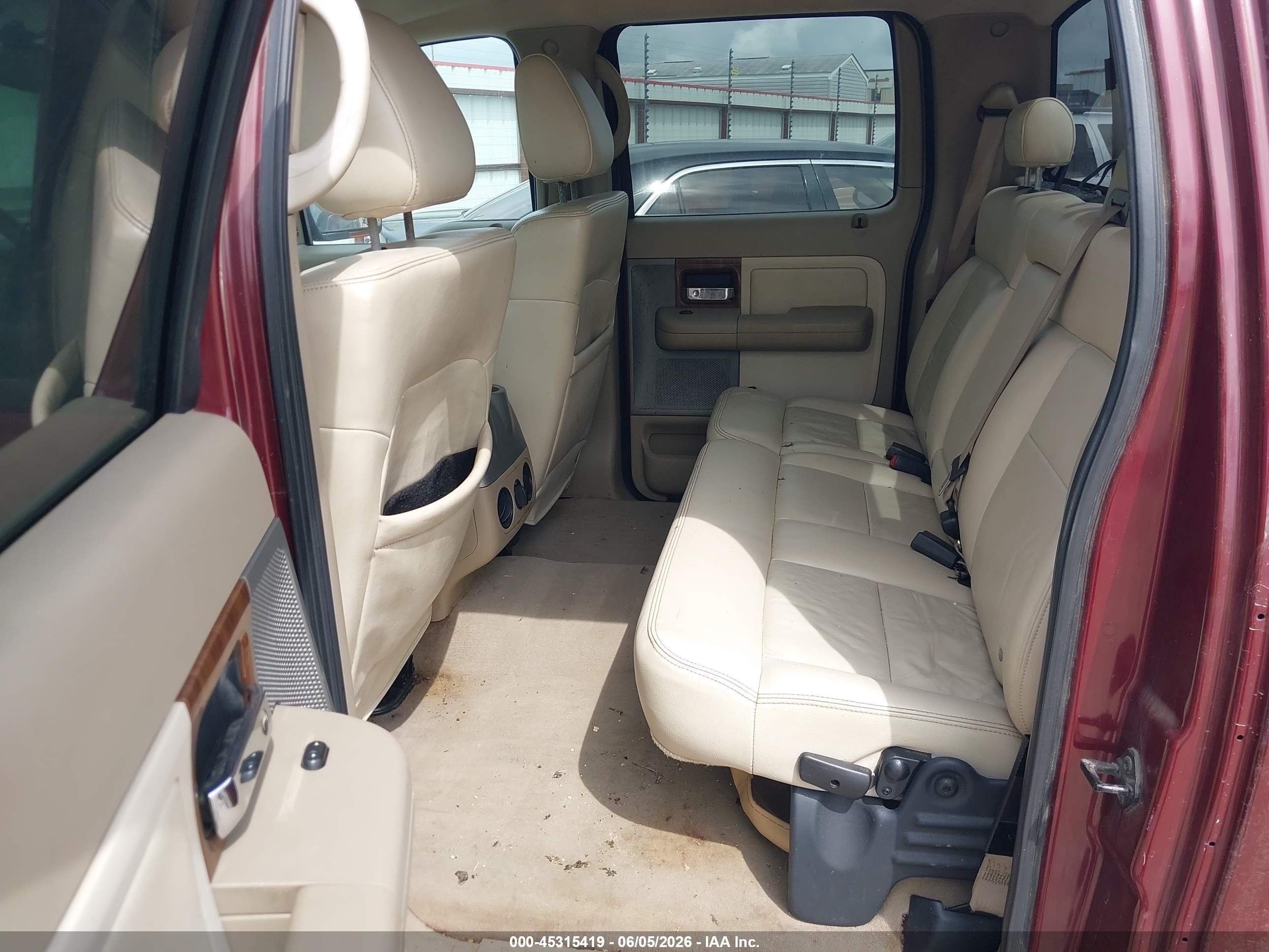 2004 Ford F-150 Lariat/xlt Maroon vin: 1FTPW12564KB79148