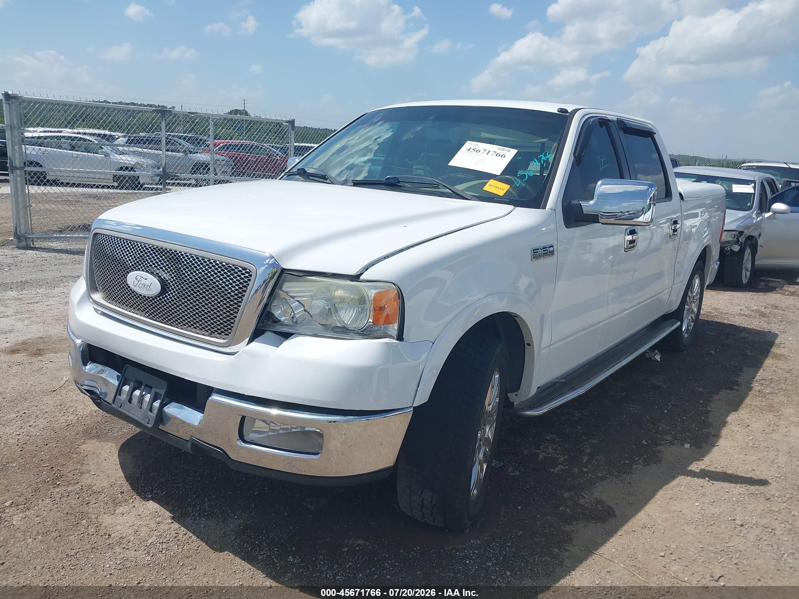 2005 Ford F-150 Lariat/xlt White vin: 1FTPW12565KD45492