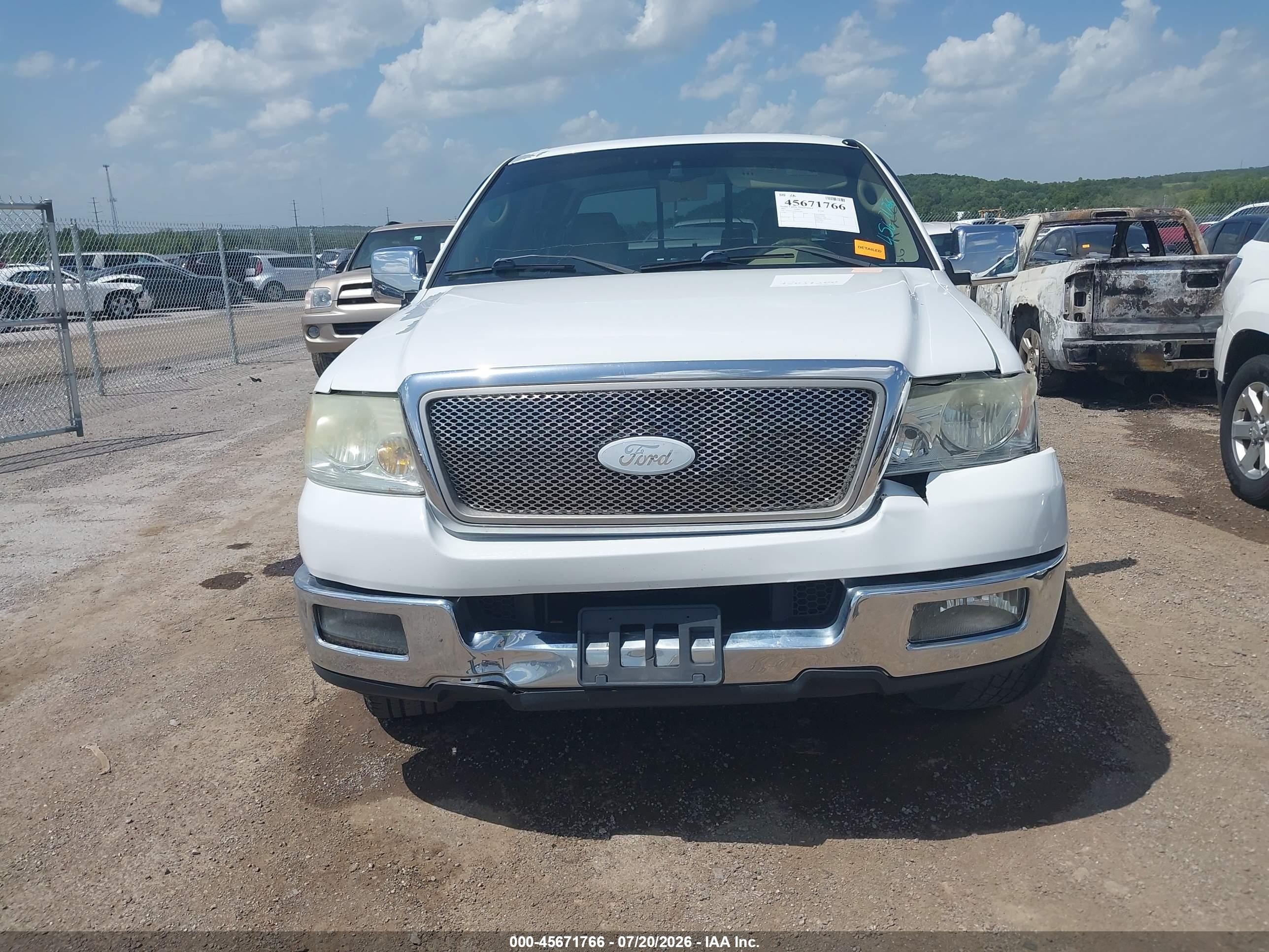 2005 Ford F-150 Lariat/xlt White vin: 1FTPW12565KD45492