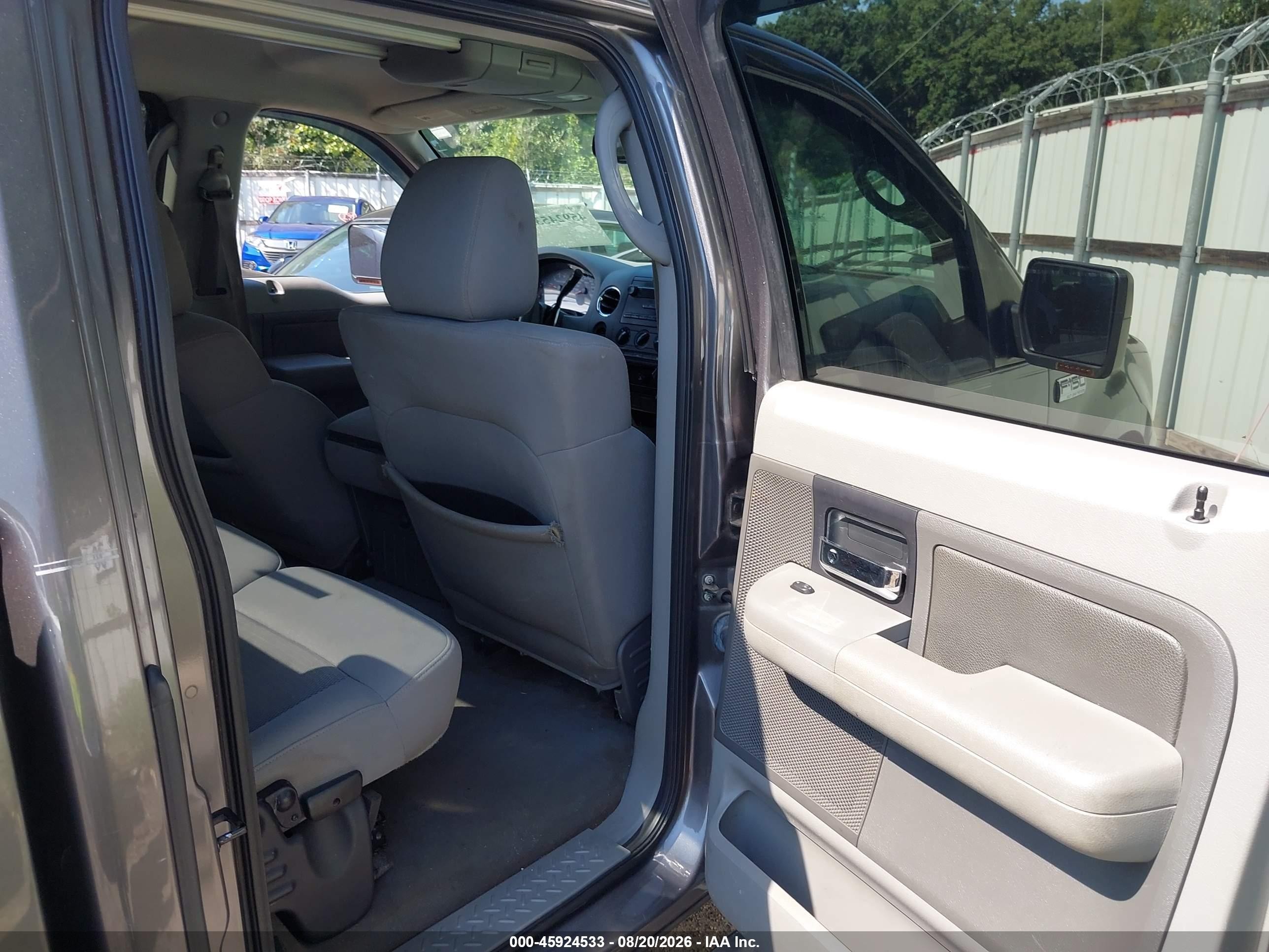 2004 Ford F-150 Lariat/xlt Gray vin: 1FTPW12574KB15068