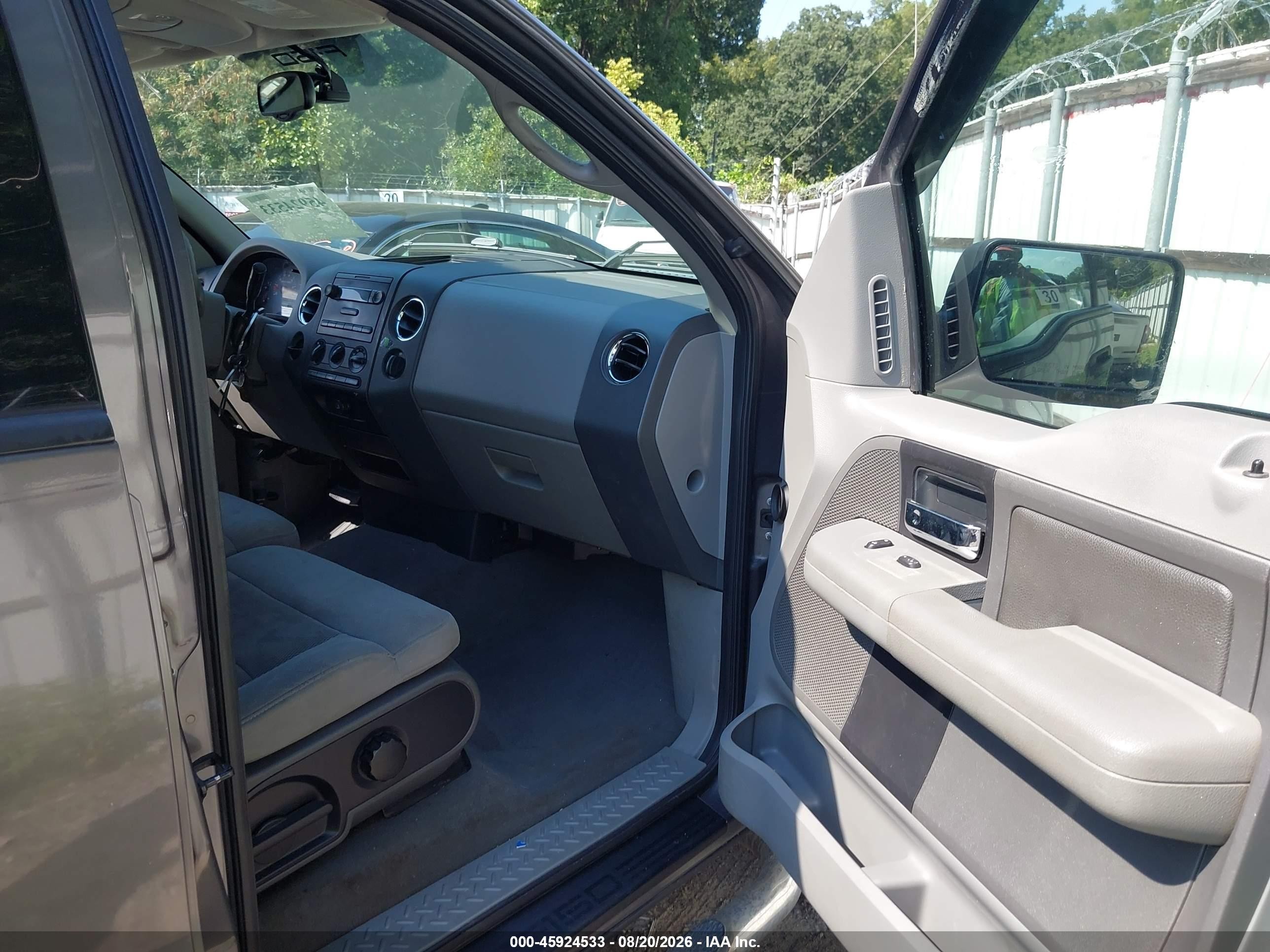 2004 Ford F-150 Lariat/xlt Gray vin: 1FTPW12574KB15068