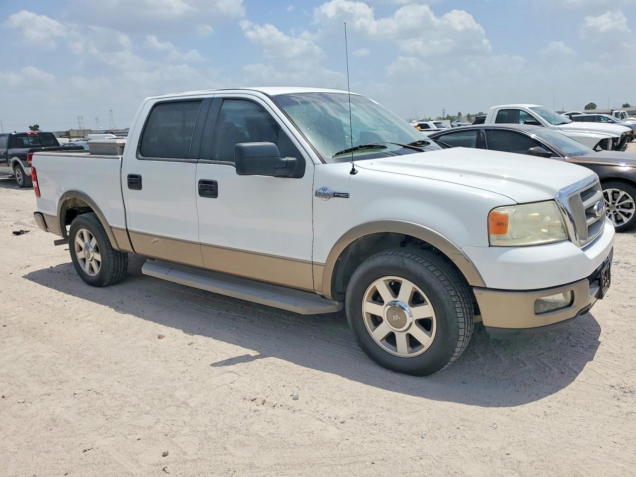 2005 Ford F150 Supercrew White vin: 1FTPW12575KE52597