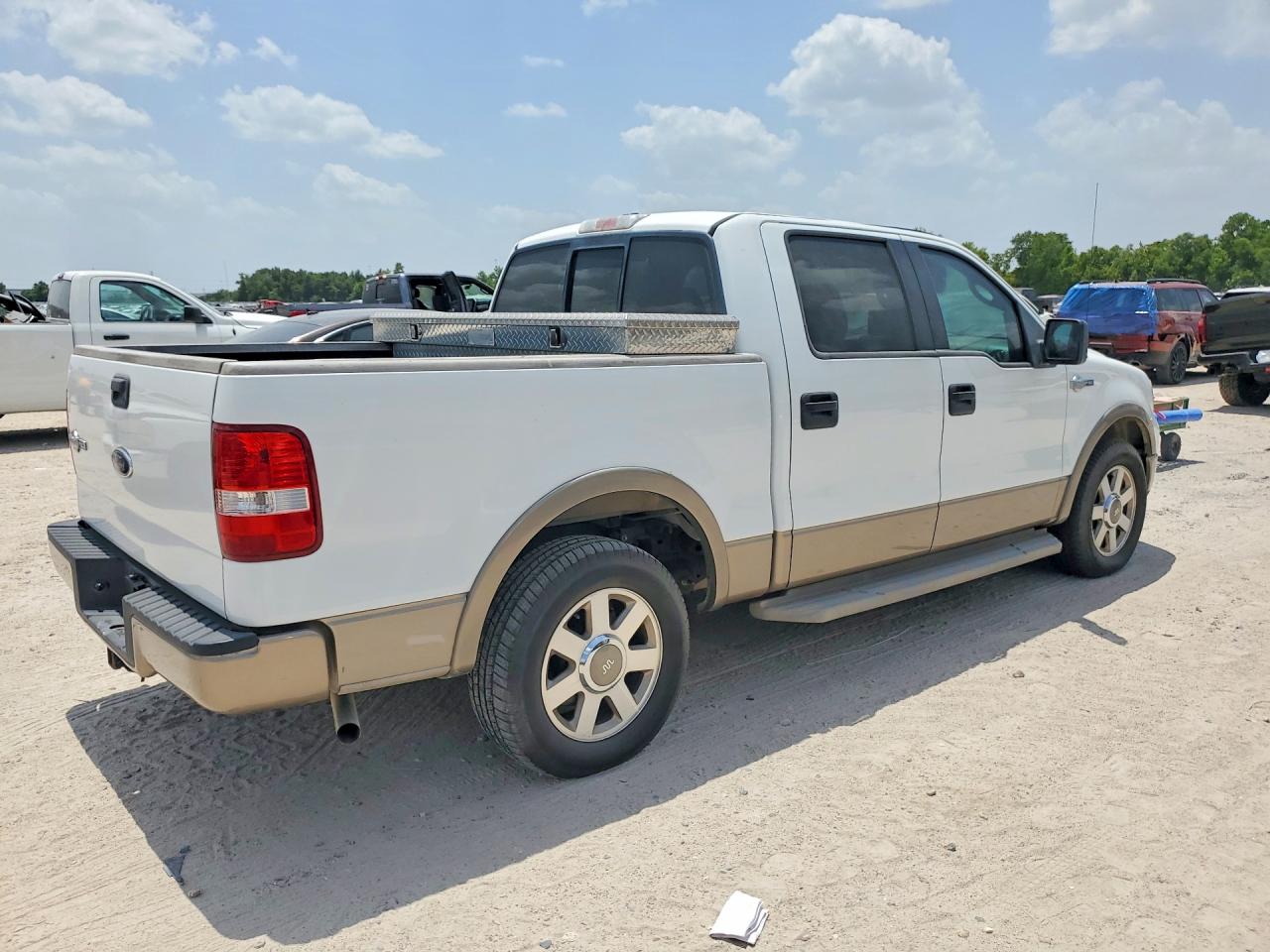 2005 Ford F150 Supercrew White vin: 1FTPW12575KE52597