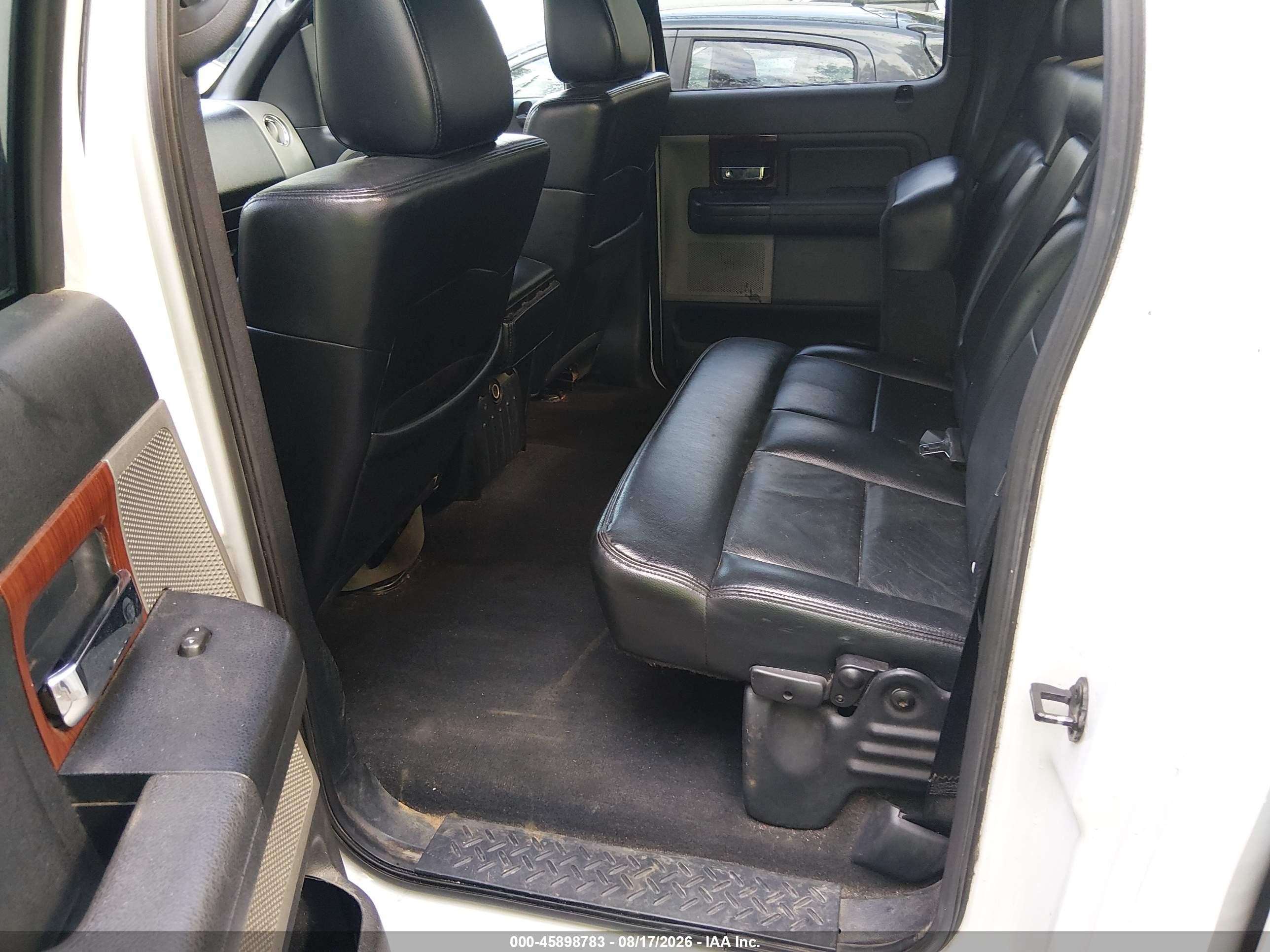 2006 Ford F-150 Lariat/xlt White vin: 1FTPW12576KD69902