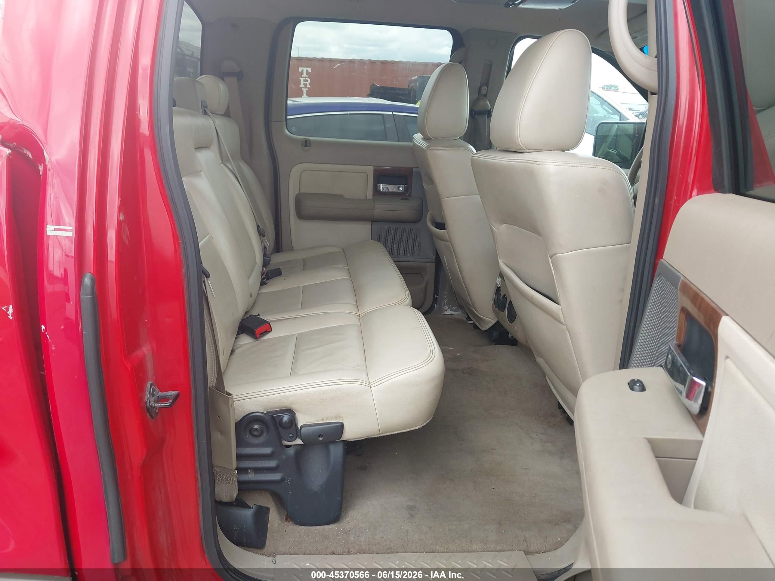 2004 Ford F-150 Lariat/xlt Red vin: 1FTPW12584FA32600