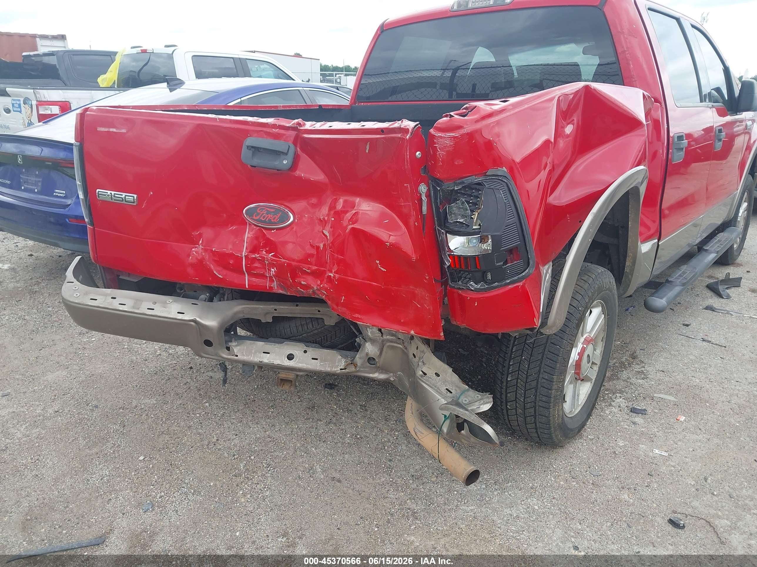 2004 Ford F-150 Lariat/xlt Red vin: 1FTPW12584FA32600