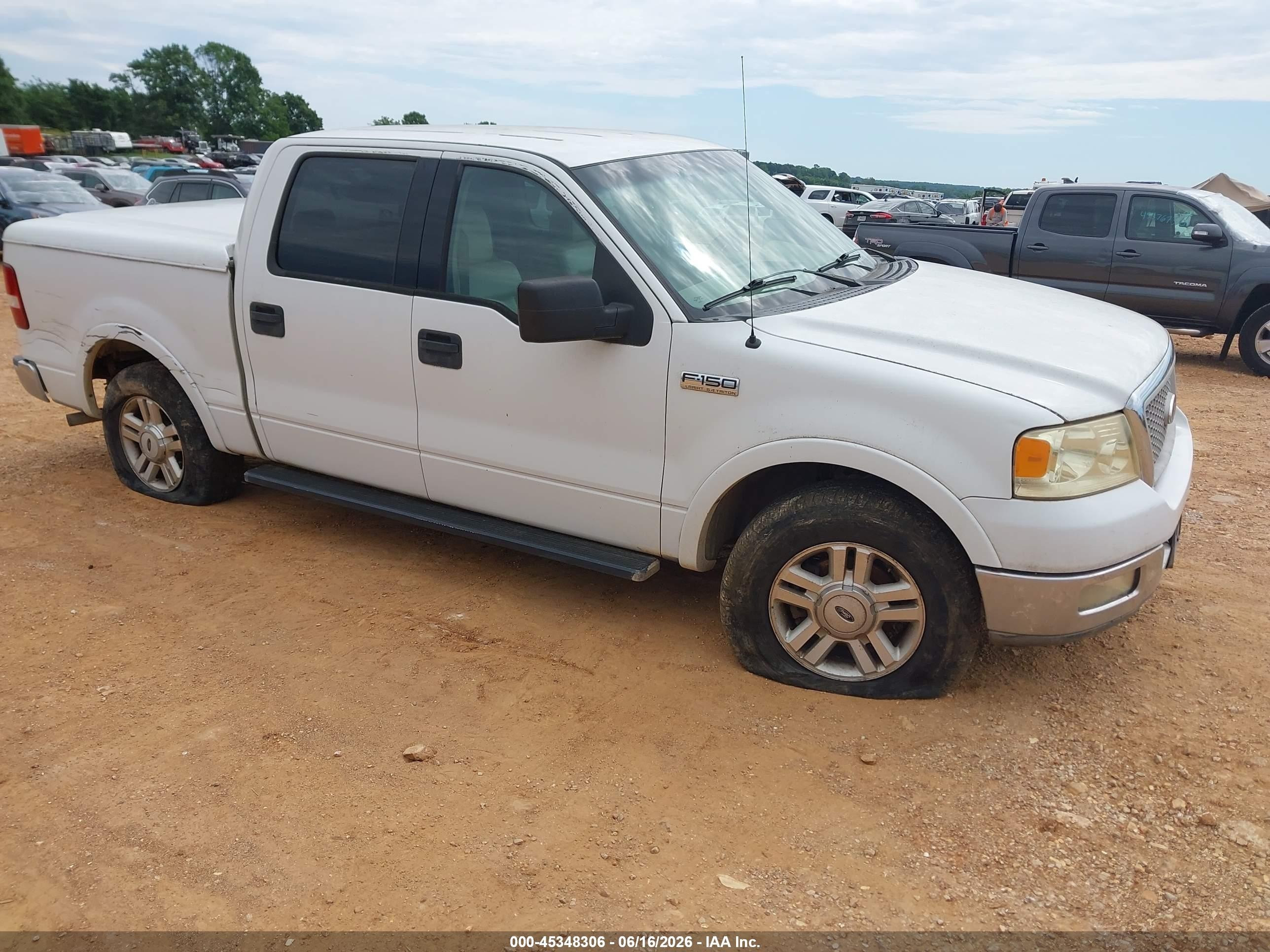 2004 Ford F-150 Lariat/xlt White vin: 1FTPW12584KA66673