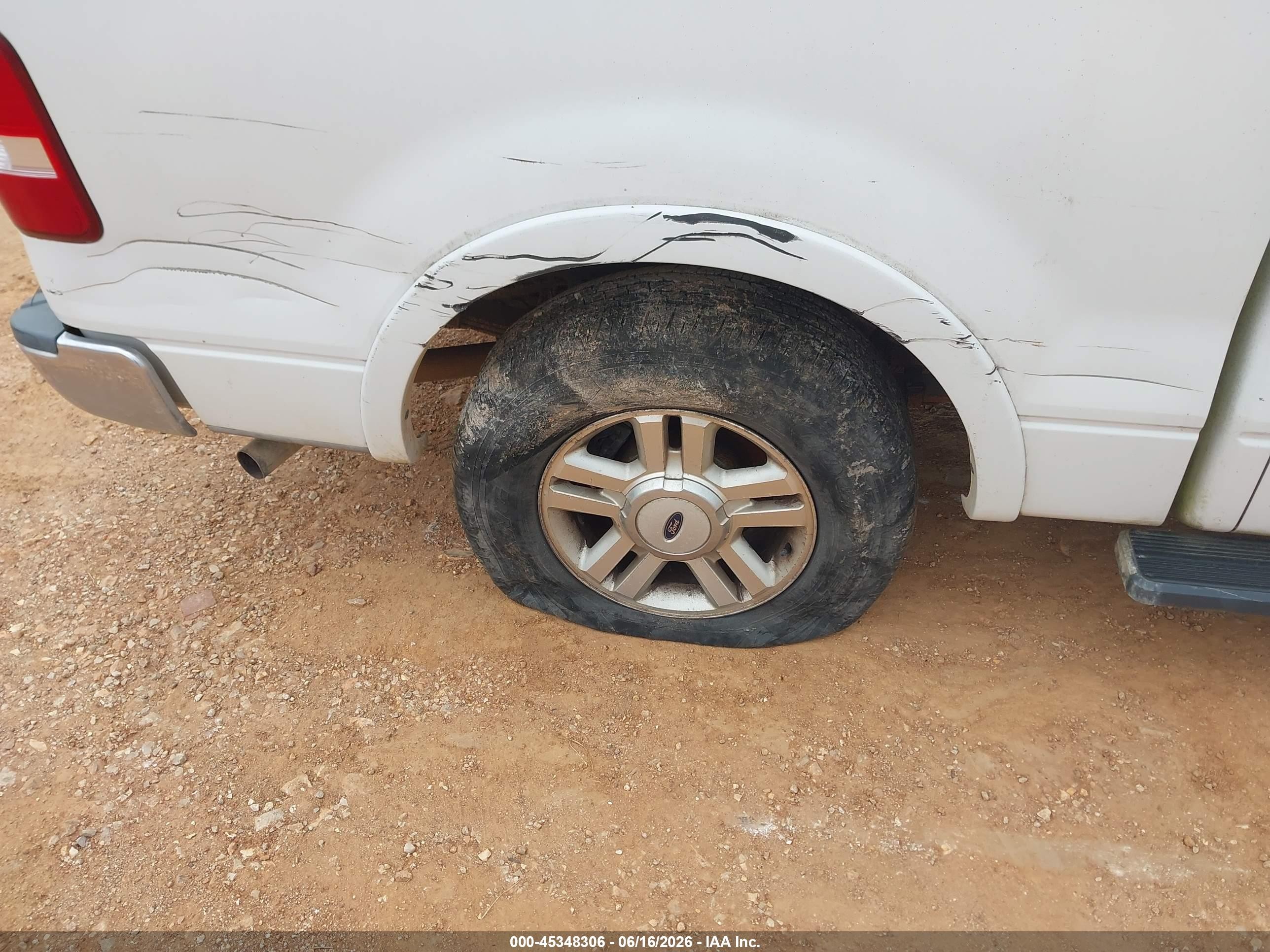 2004 Ford F-150 Lariat/xlt Белый vin: 1FTPW12584KA66673