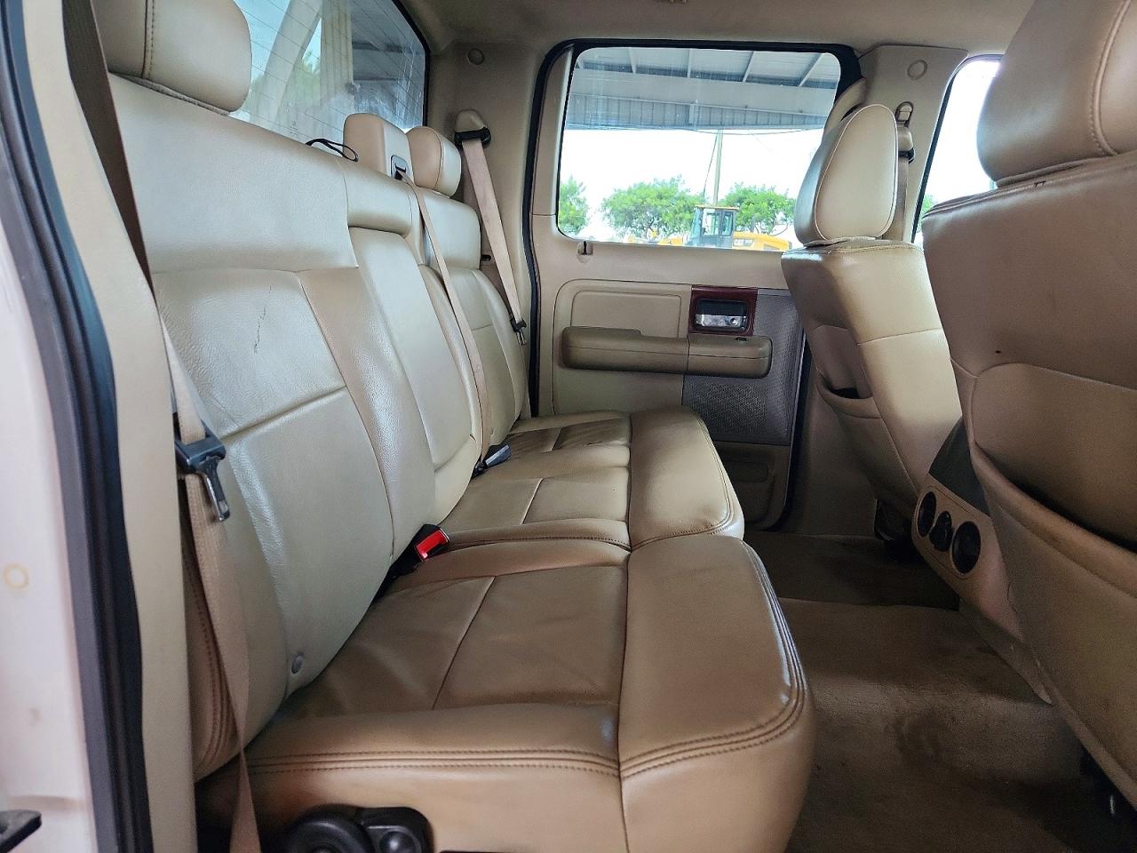 2005 Ford F150 Supercrew Белый vin: 1FTPW12585KD00196