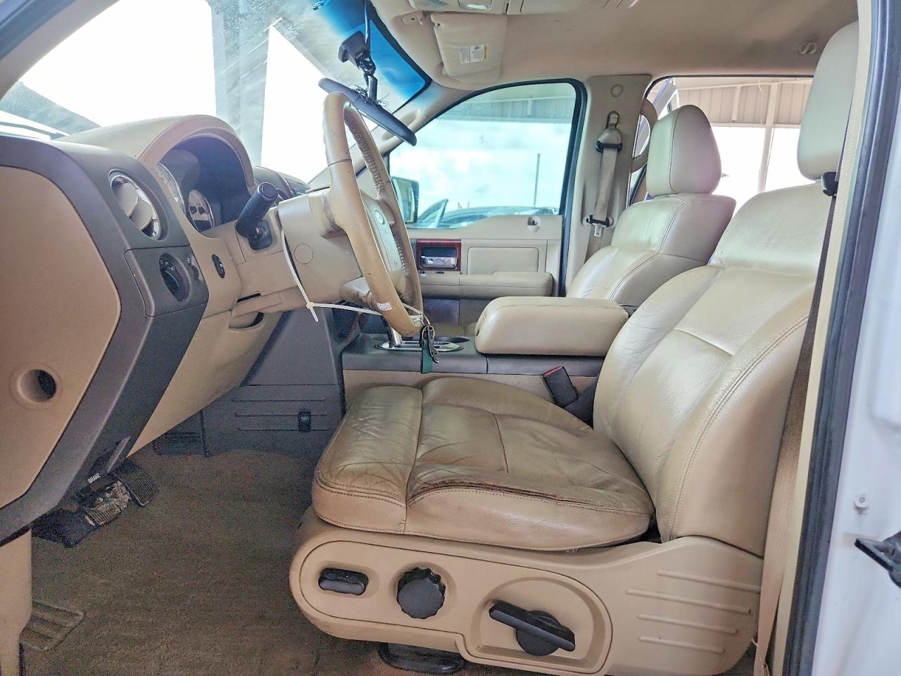 2005 Ford F150 Supercrew Белый vin: 1FTPW12585KD00196