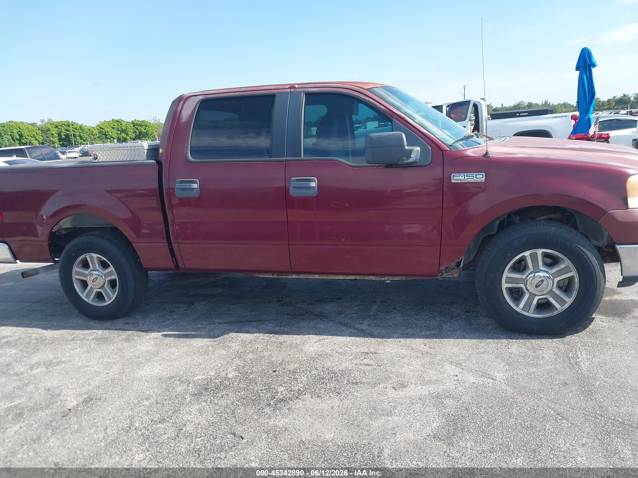 2005 Ford F-150 Lariat/xlt Red vin: 1FTPW12585KD22151