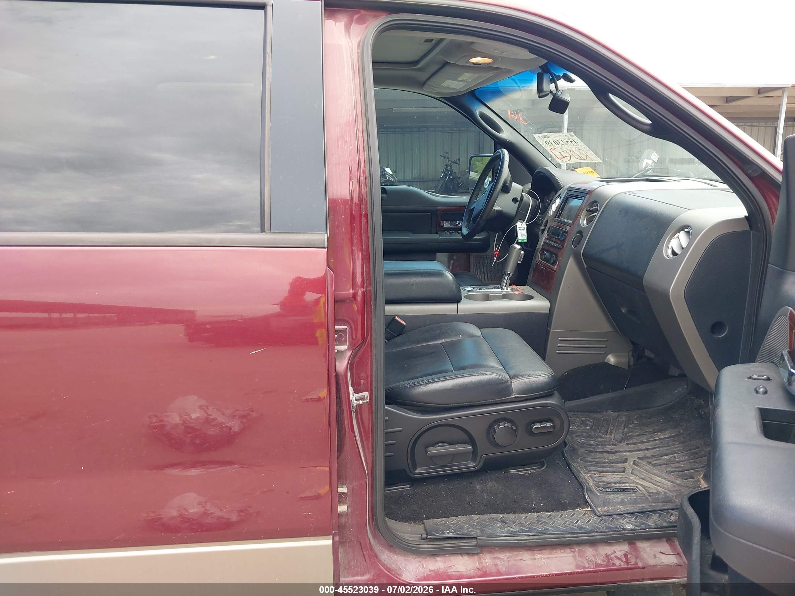 2006 Ford F-150 Lariat/xlt Burgundy vin: 1FTPW12586FB31100