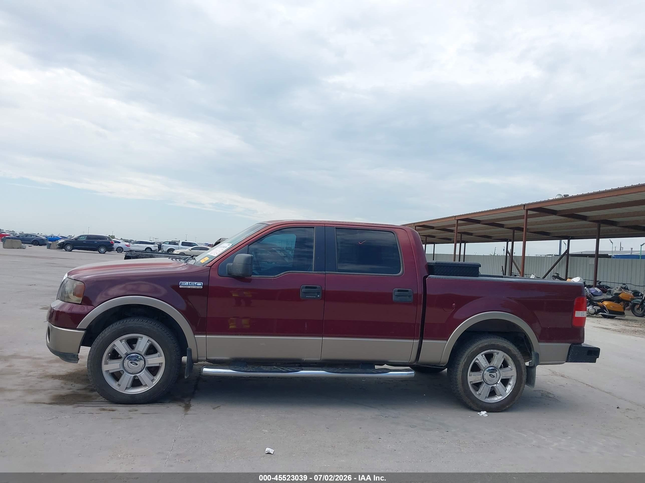 2006 Ford F-150 Lariat/xlt Burgundy vin: 1FTPW12586FB31100