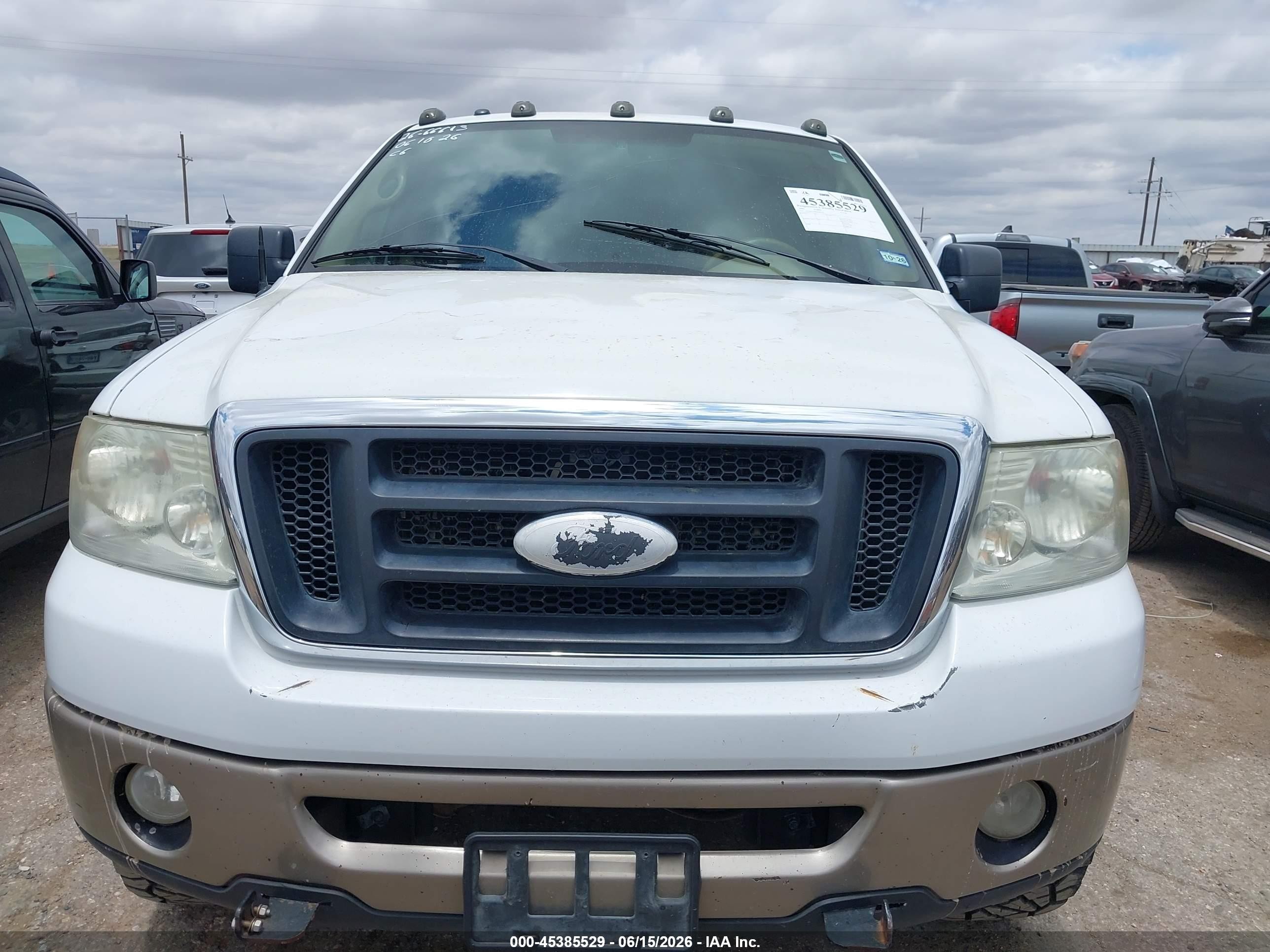 2006 Ford F-150 Lariat/xlt White vin: 1FTPW12586KB04342