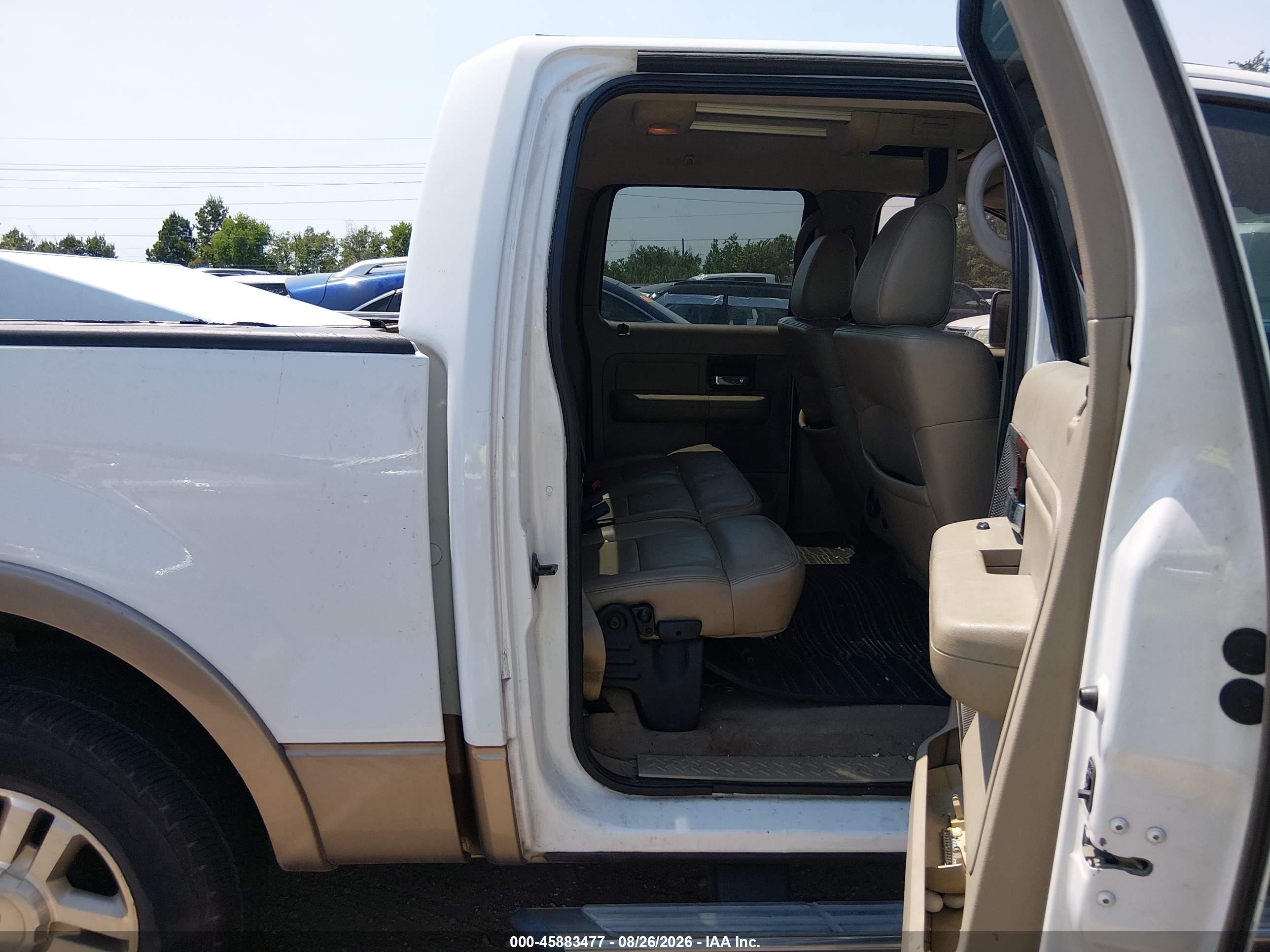 2006 Ford F-150 Lariat/xlt White vin: 1FTPW12586KB23618